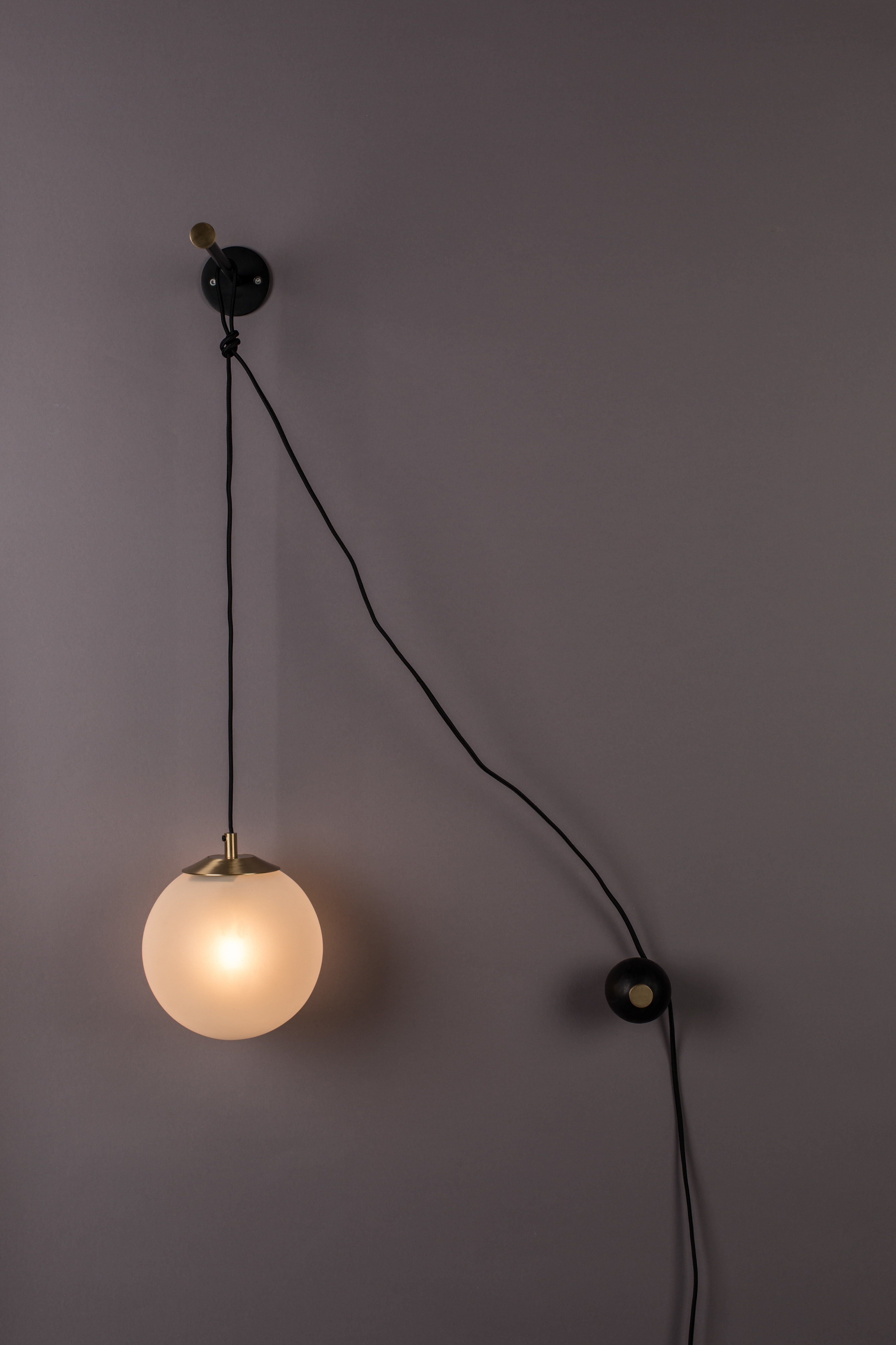 Dutchbone Wandlamp 'Bulan' 76cm
