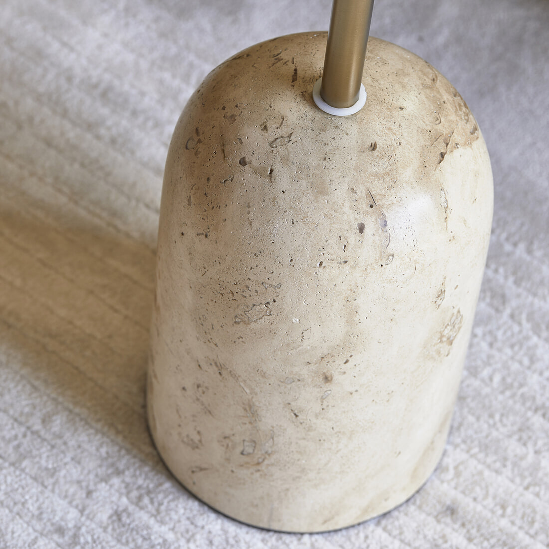 Rivièra Maison Bijzettafel 'Malibu' Travertin en mangohout, 35cm