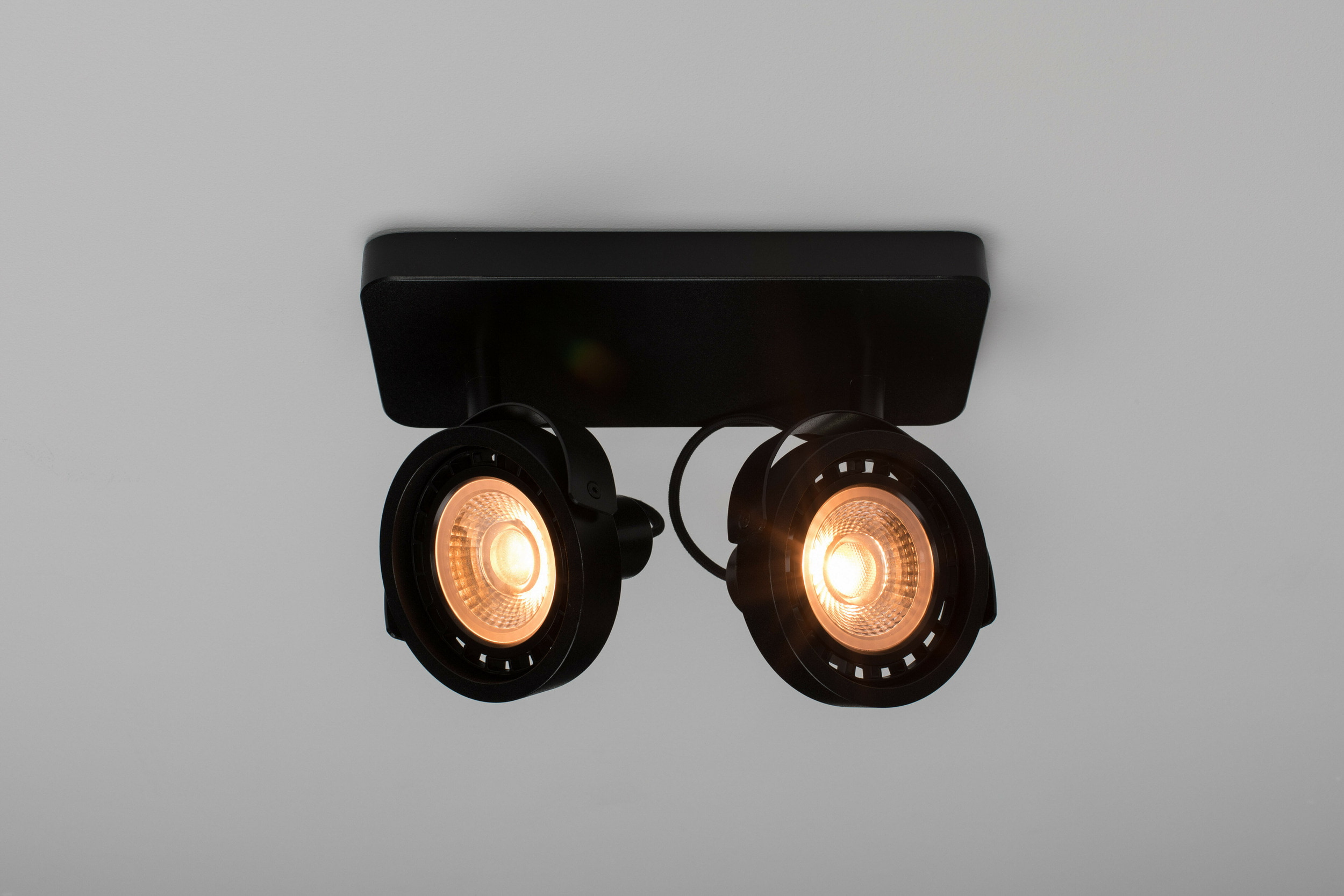 Zuiver Plafondlamp 'Dice' 2-lamps, kleur Zwart