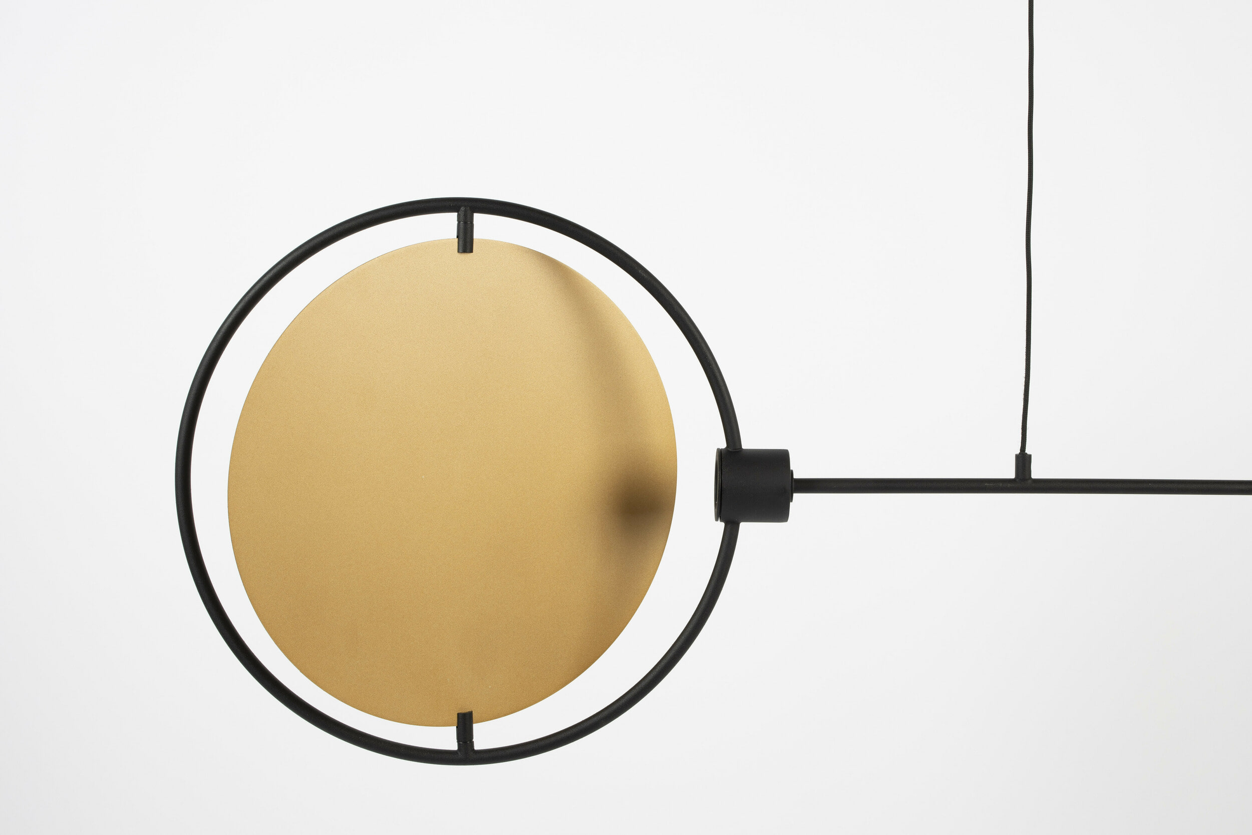 Zuiver Hanglamp 'Sirius' 133cm breed, kleur Zwart/Goud