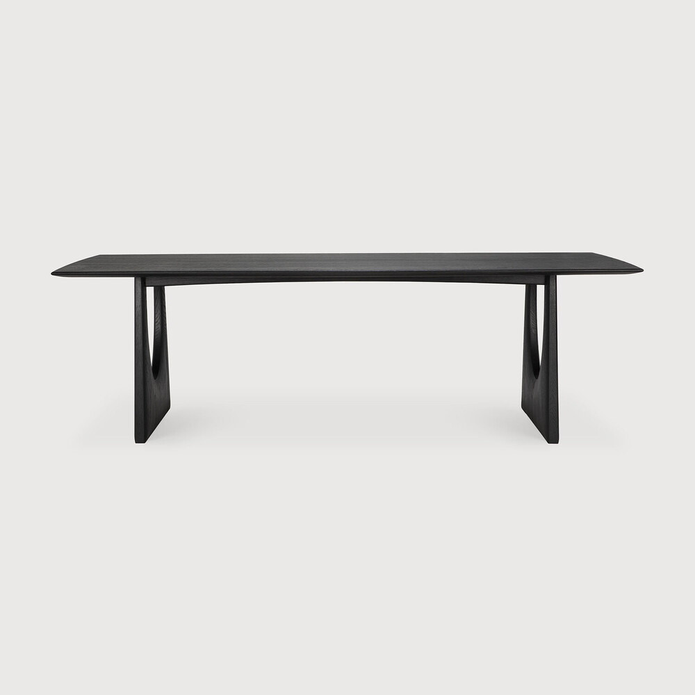 Ethnicraft Eettafel 'Geometric' Gevernist Eikenhout, 250 x 100cm, kleur Zwart