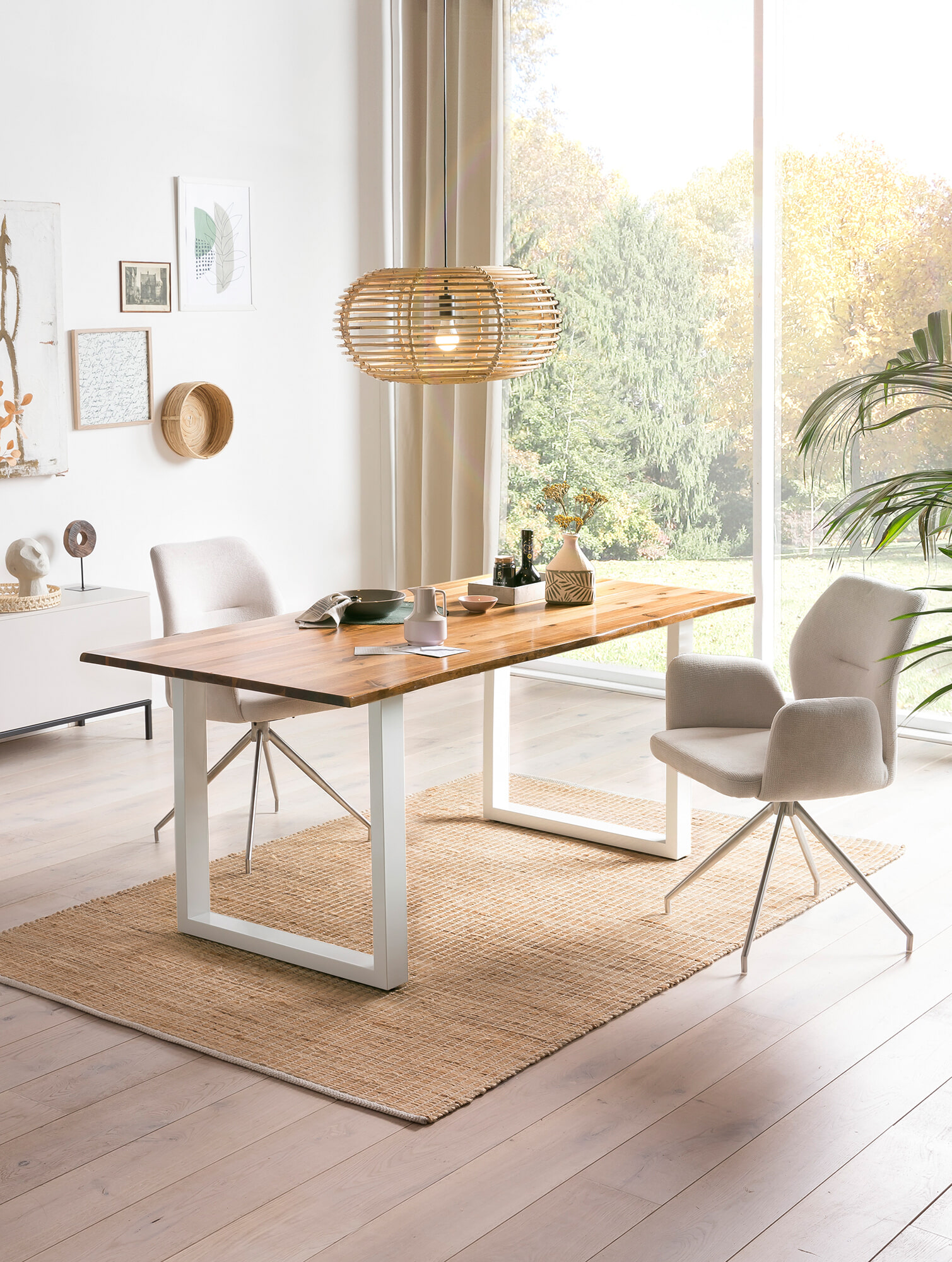 Artistiq Eettafel 'Anissa' Acaciahout en metaal, 160 x 90cm, kleur Wit