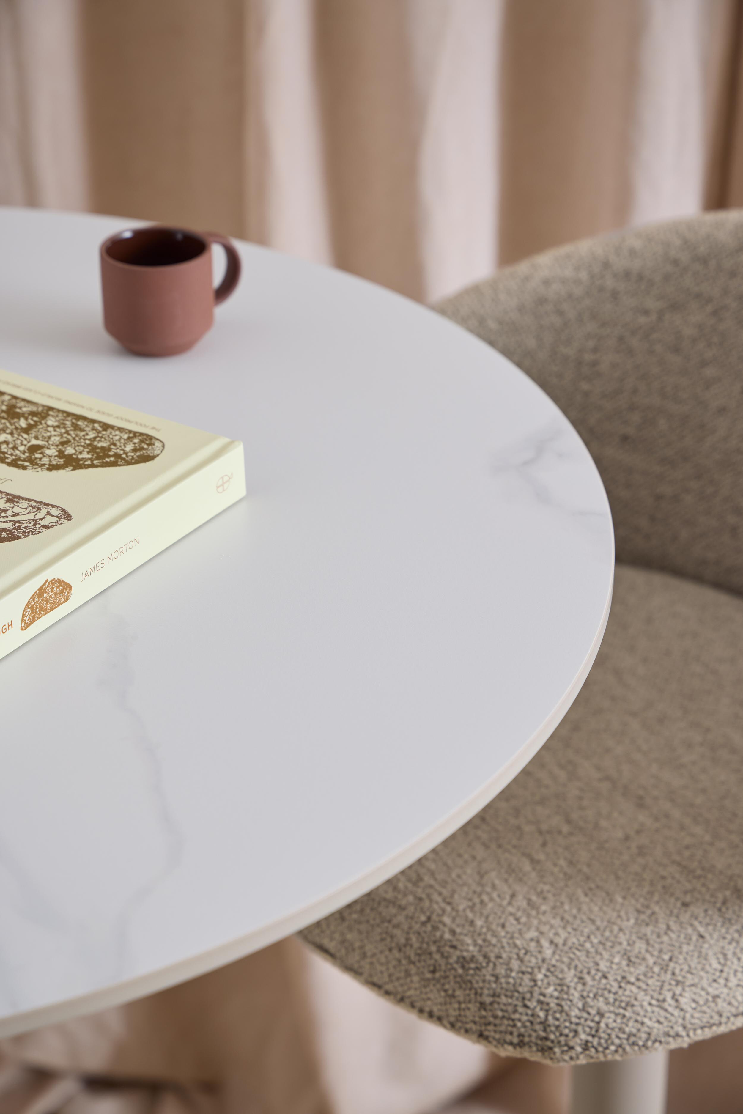 Bendt Ronde Bartafel 'Tempest' Keramiek met marmerprint, 80cm, kleur Wit