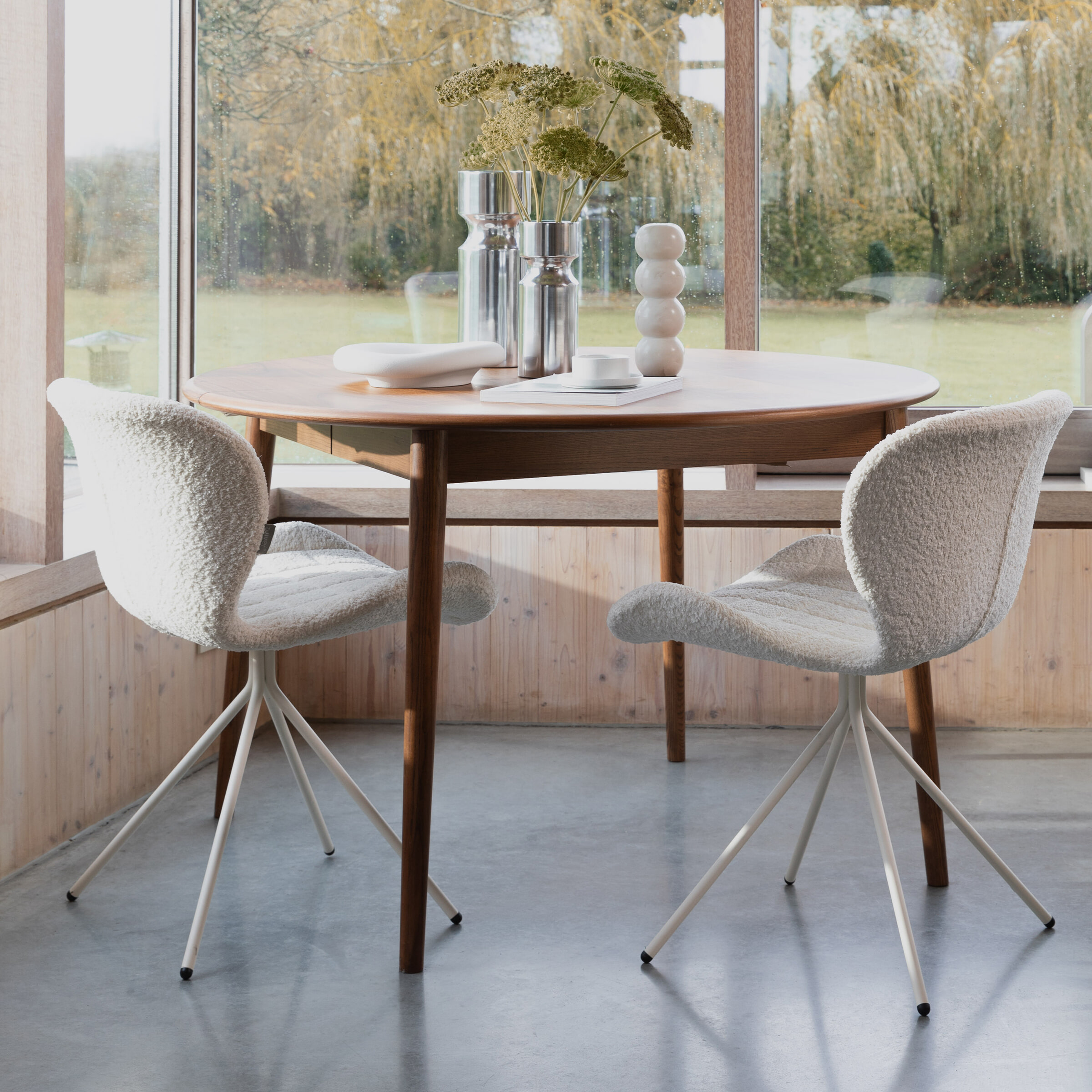 Zuiver Uitschuifbare Ronde Eettafel 'Twist' Walnoot, 120-160 x 120cm