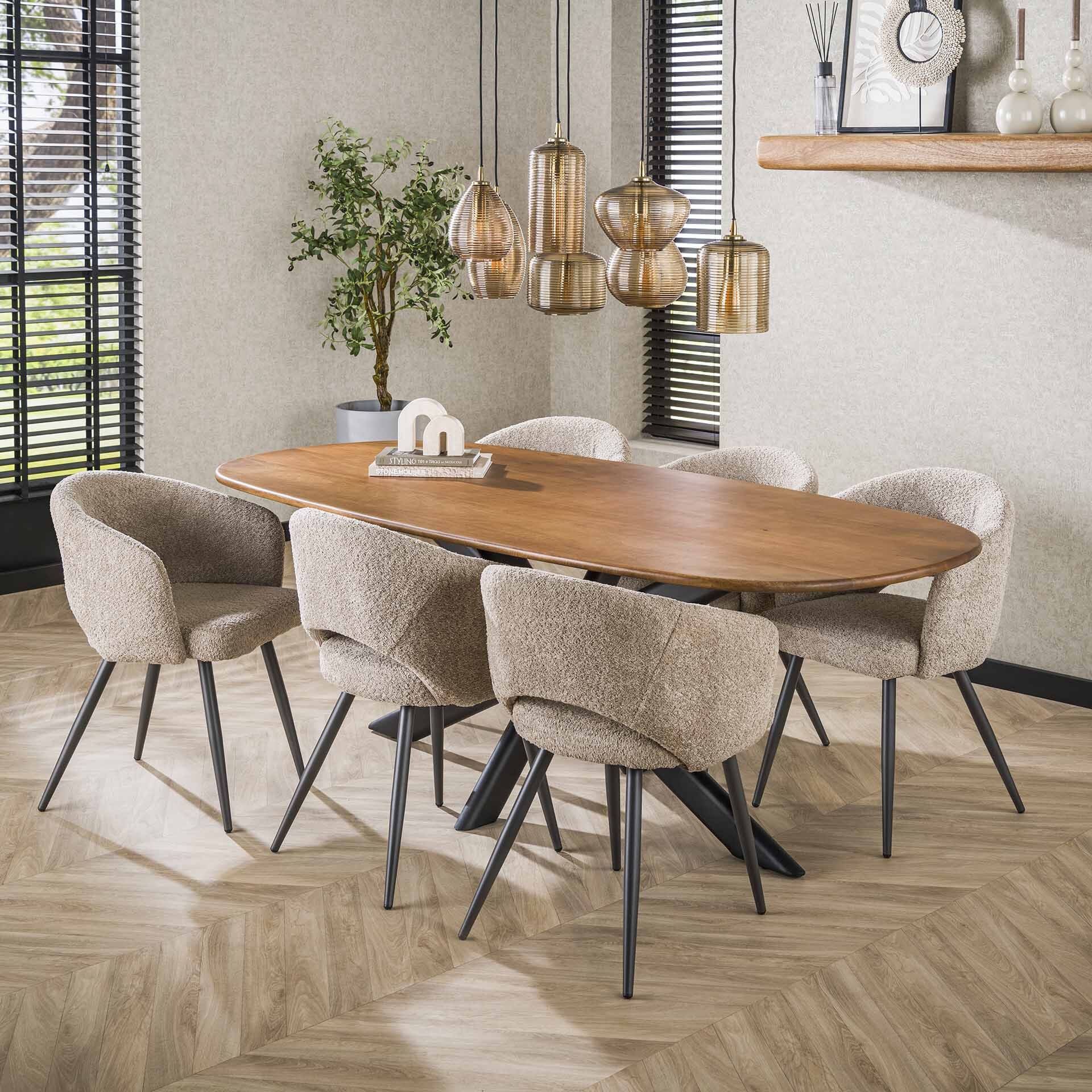 LifestyleFurn Deens Ovale Eettafel 'Syeda' Mangohout, 215 x 105cm
