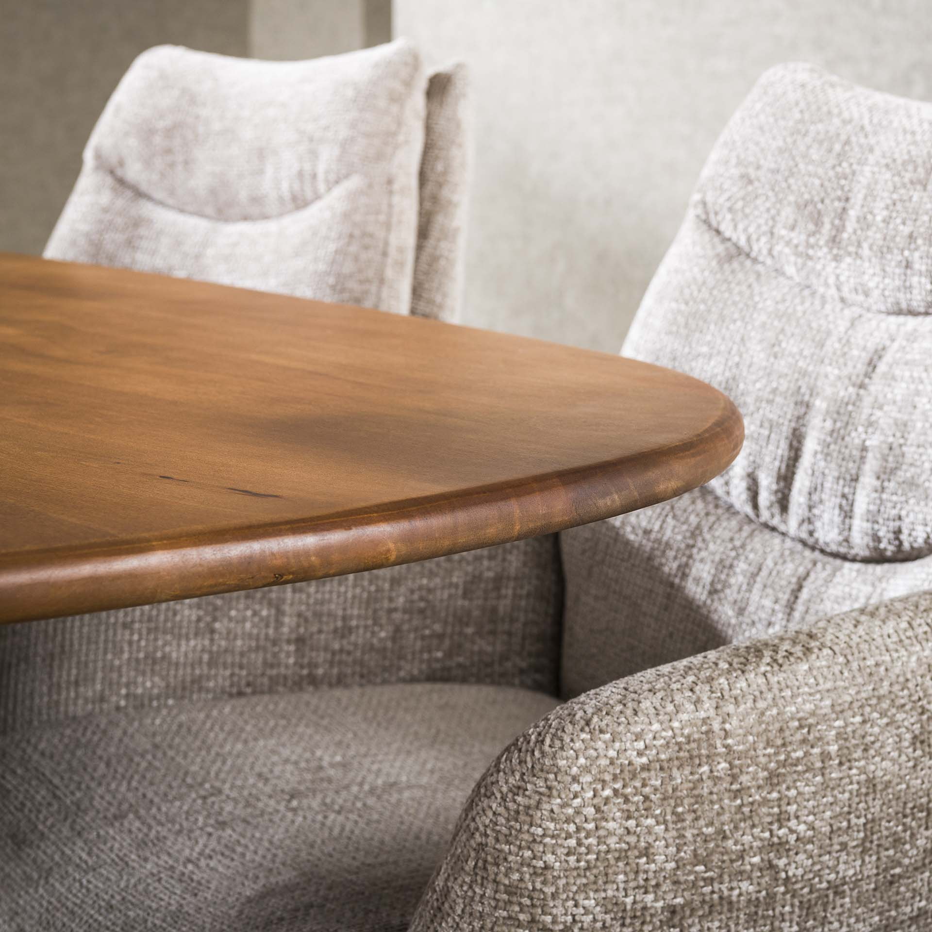 LifestyleFurn Deens Ovale Eettafel 'Syeda' Mangohout, 215 x 105cm