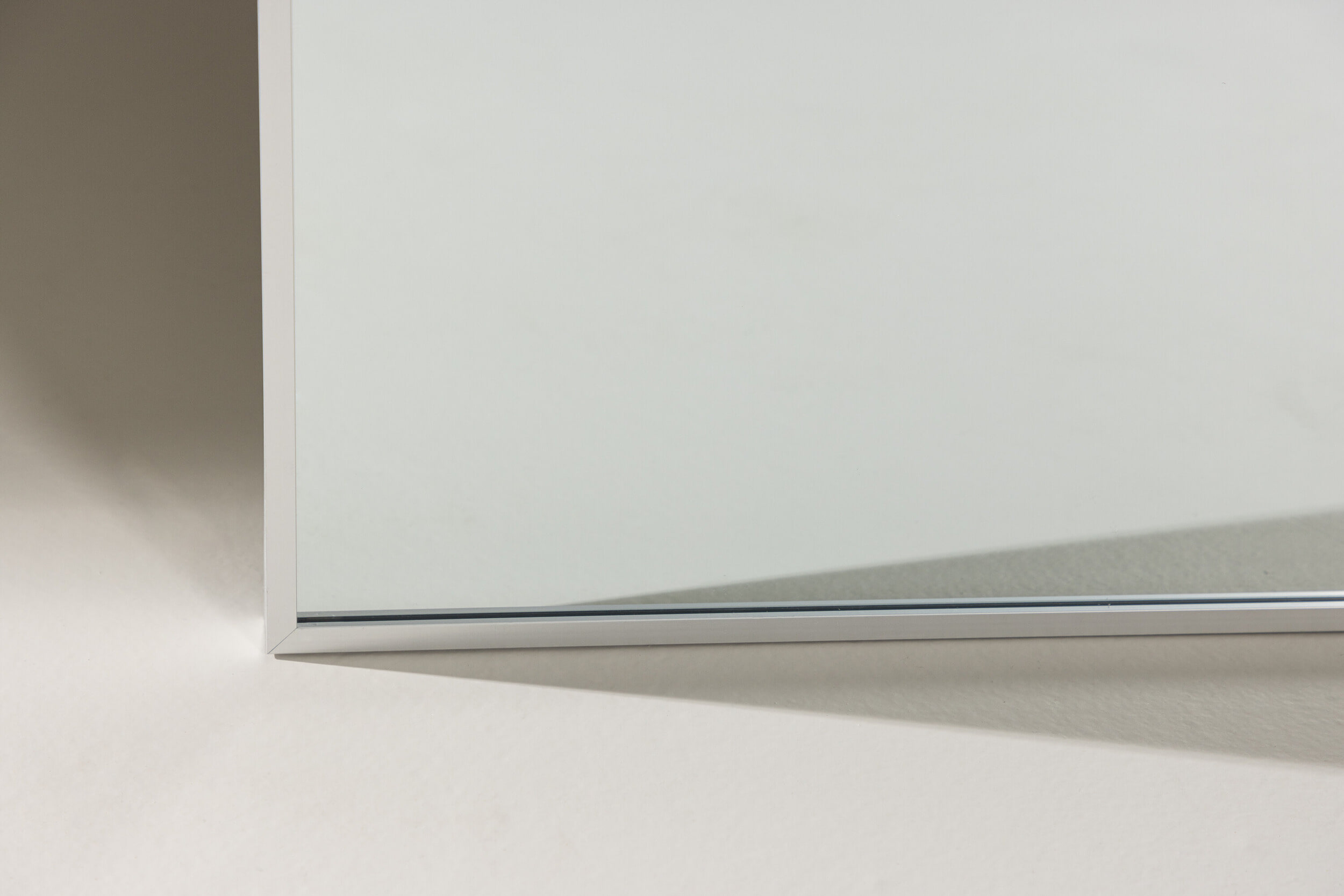 Nohr Brede Spiegel 'Kimiko' 190 x 120cm, kleur zilver