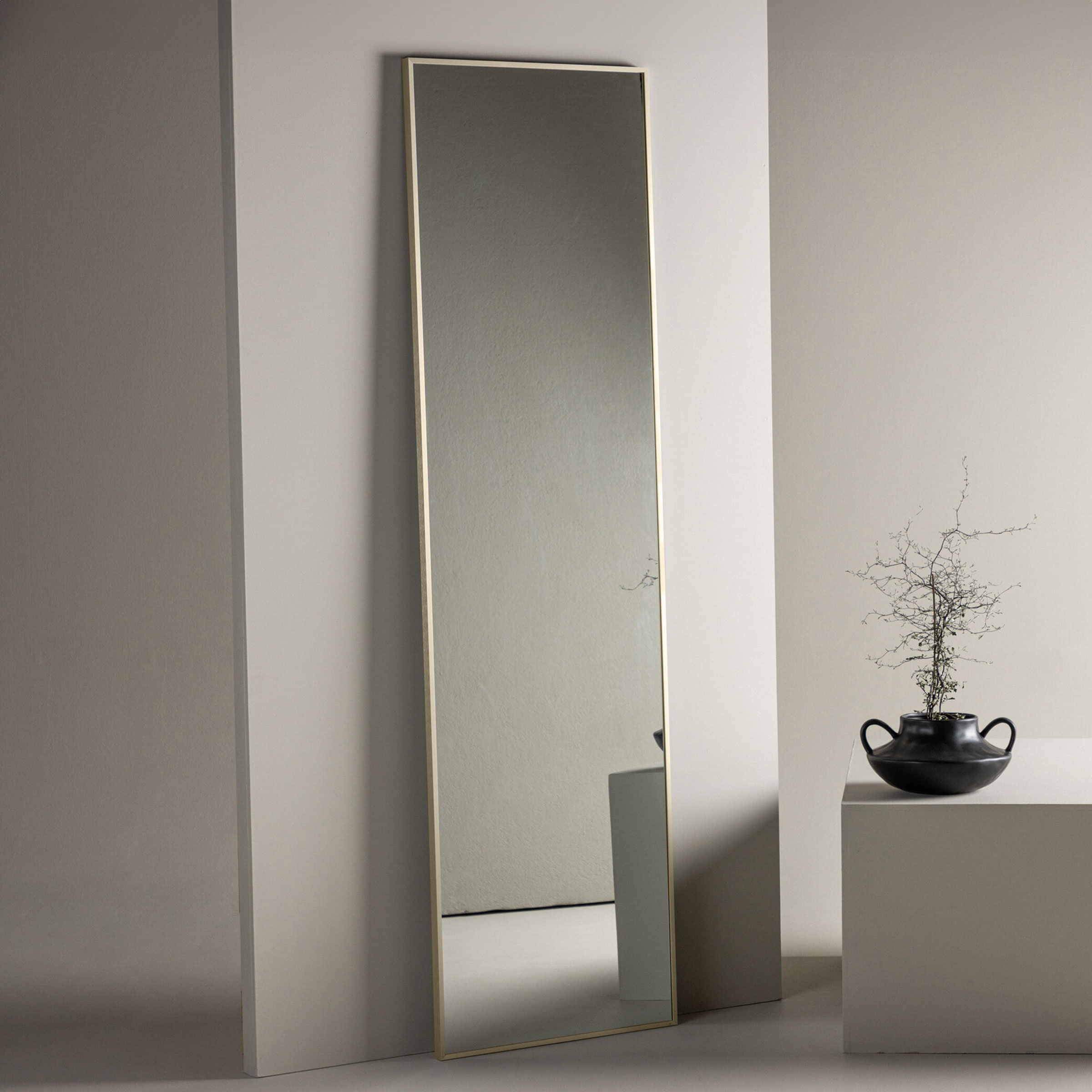 Nohr Spiegel 'Kimiko' 195 x 55cm, kleur Beige