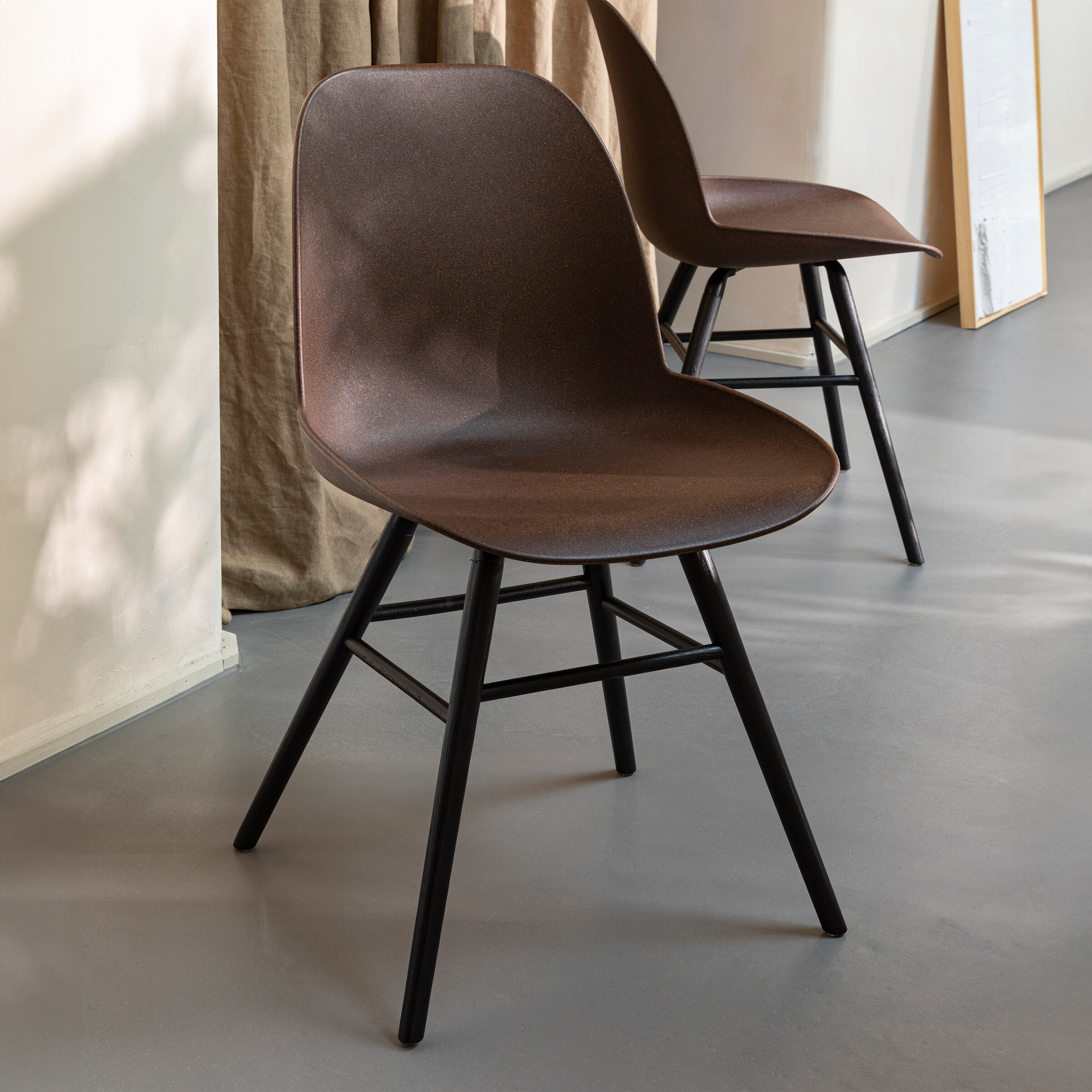 Zuiver Eetkamerstoel Albert Kuip Gerecycled kunststof - Coffee