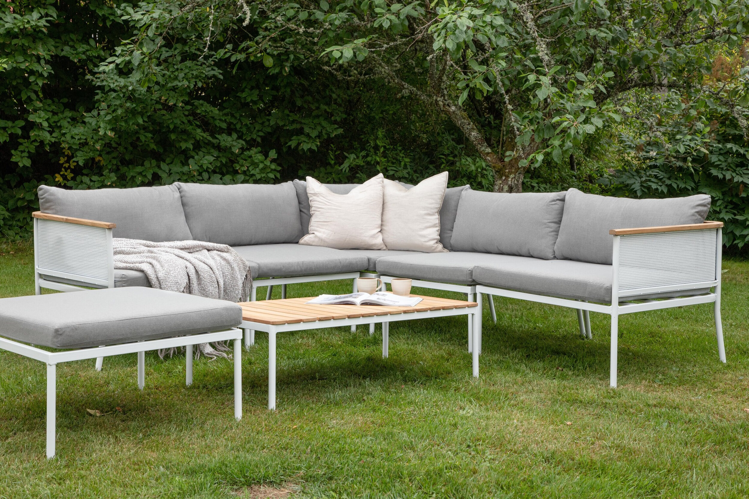 Nohr Loungeset Courtnee Met hoekbank en tafel - Wit/Grijs