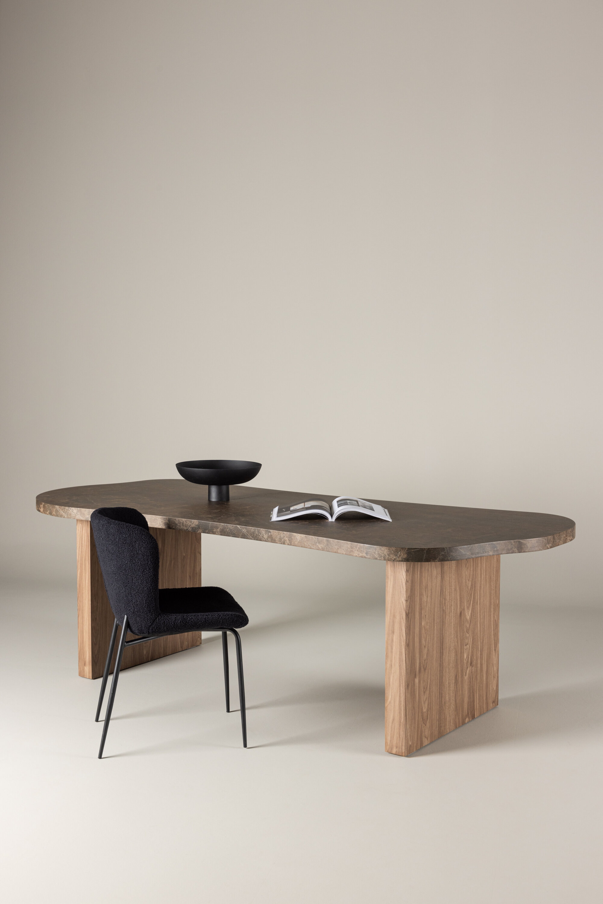 Nohr Organische Eettafel 'Jenevieve' Marmerlook, 230 x 100cm