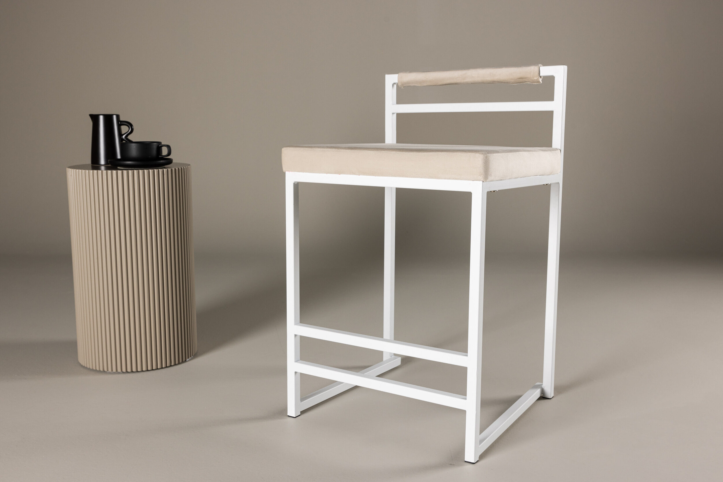 Nohr Barkruk 'Rudolfo' Velvet, kleur Beige (zithoogte 58cm)