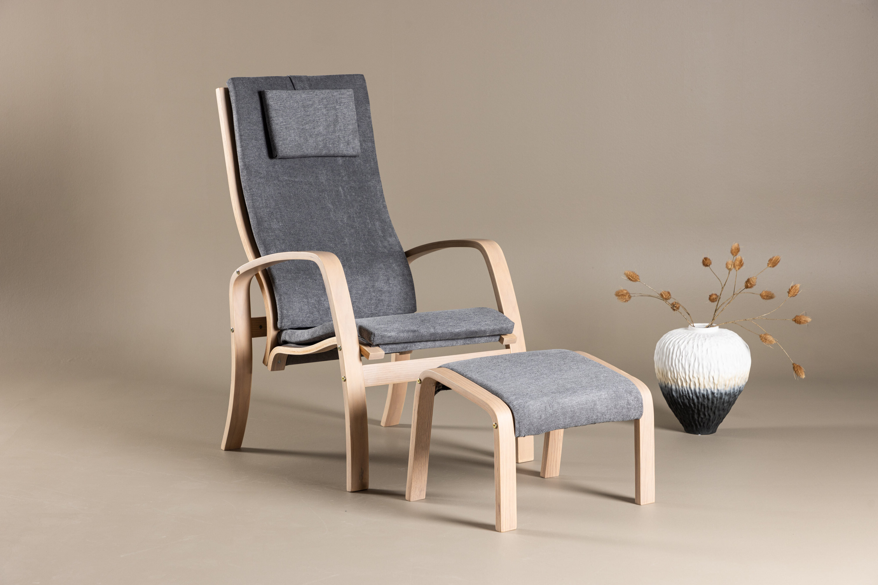 Nohr Fauteuil 'Toro' Met voetenbank, kleur Donkergrijs