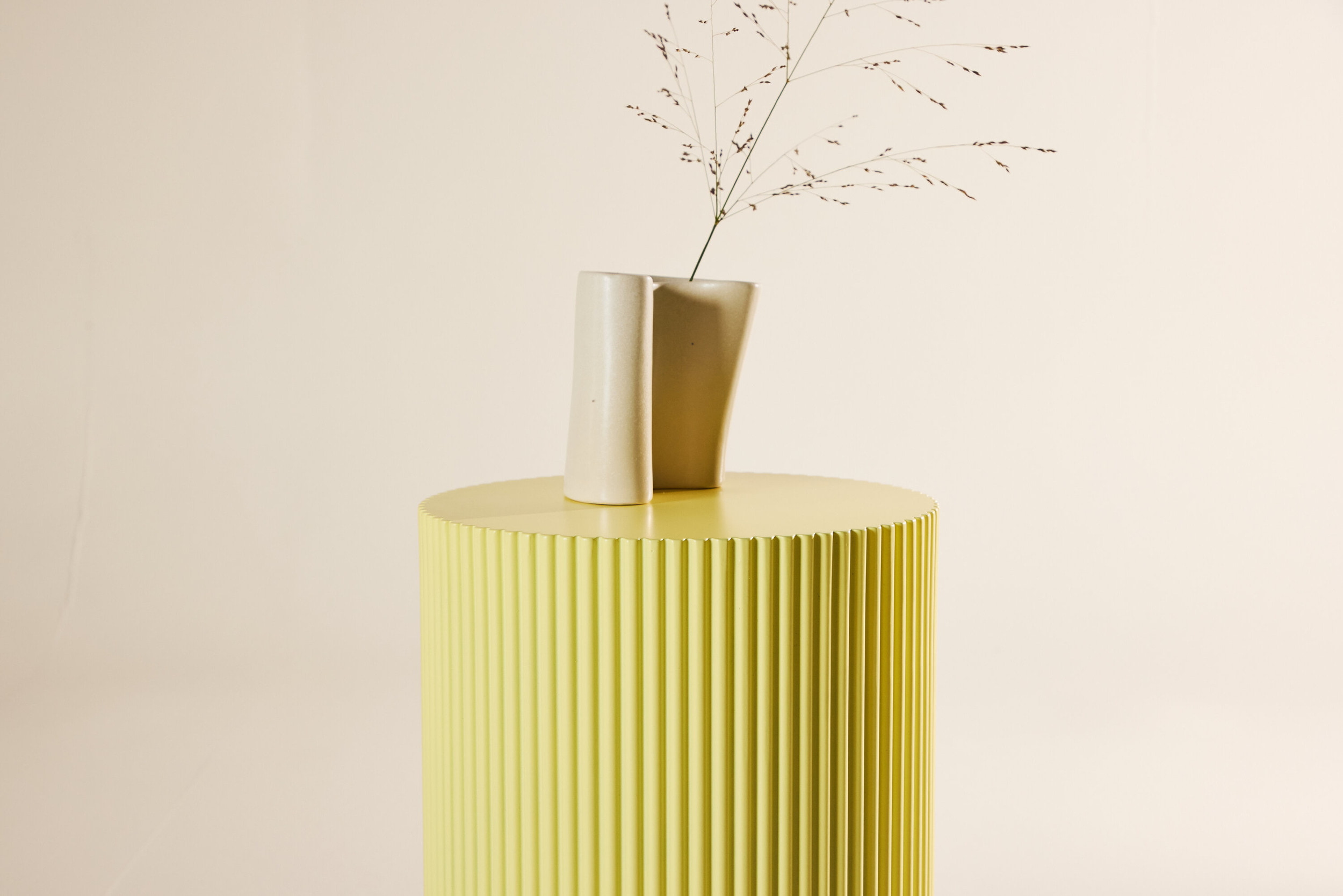 Nohr Ronde Bijzettafel 'Mistina' 30cm, kleur Lichtgeel