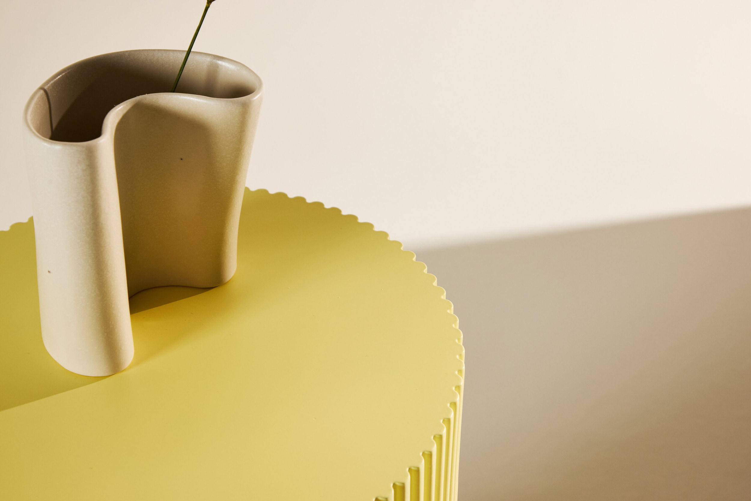 Nohr Ronde Bijzettafel 'Mistina' 30cm, kleur Lichtgeel