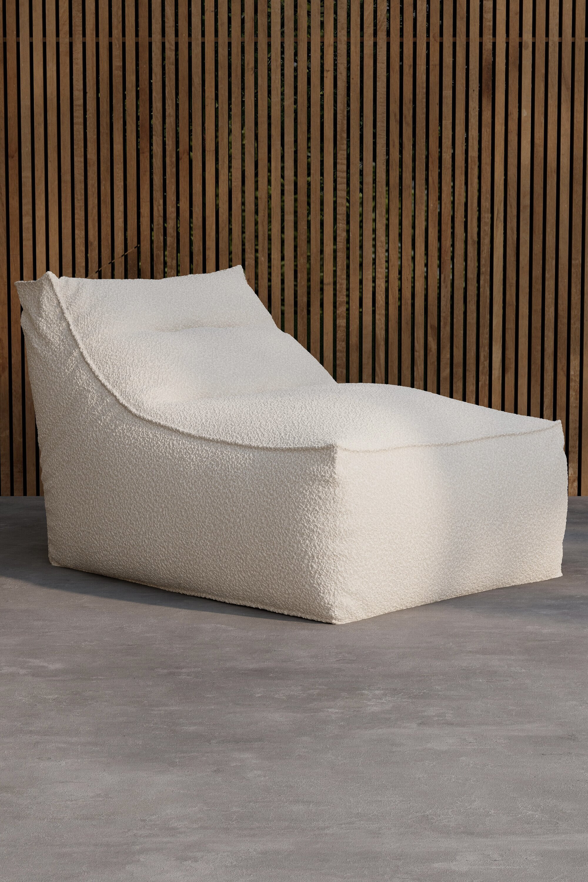 Nohr Loungestoel 'Carlson' Bouclé, kleur Wit