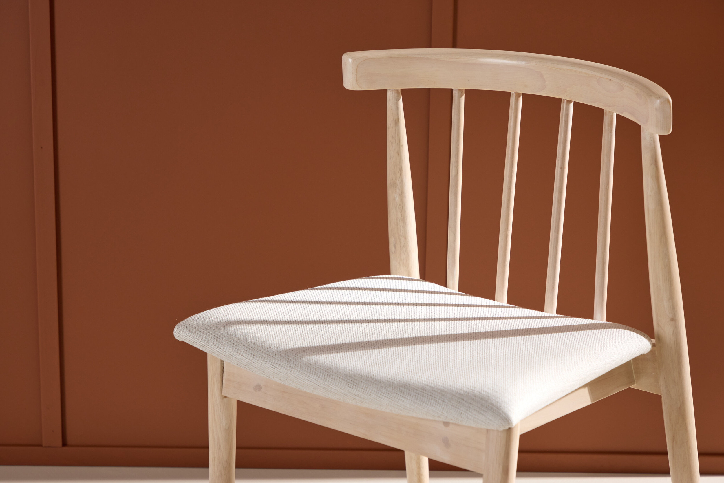 Nohr Eetkamerstoel 'Neomi' Rubberhout, kleur Whitewash