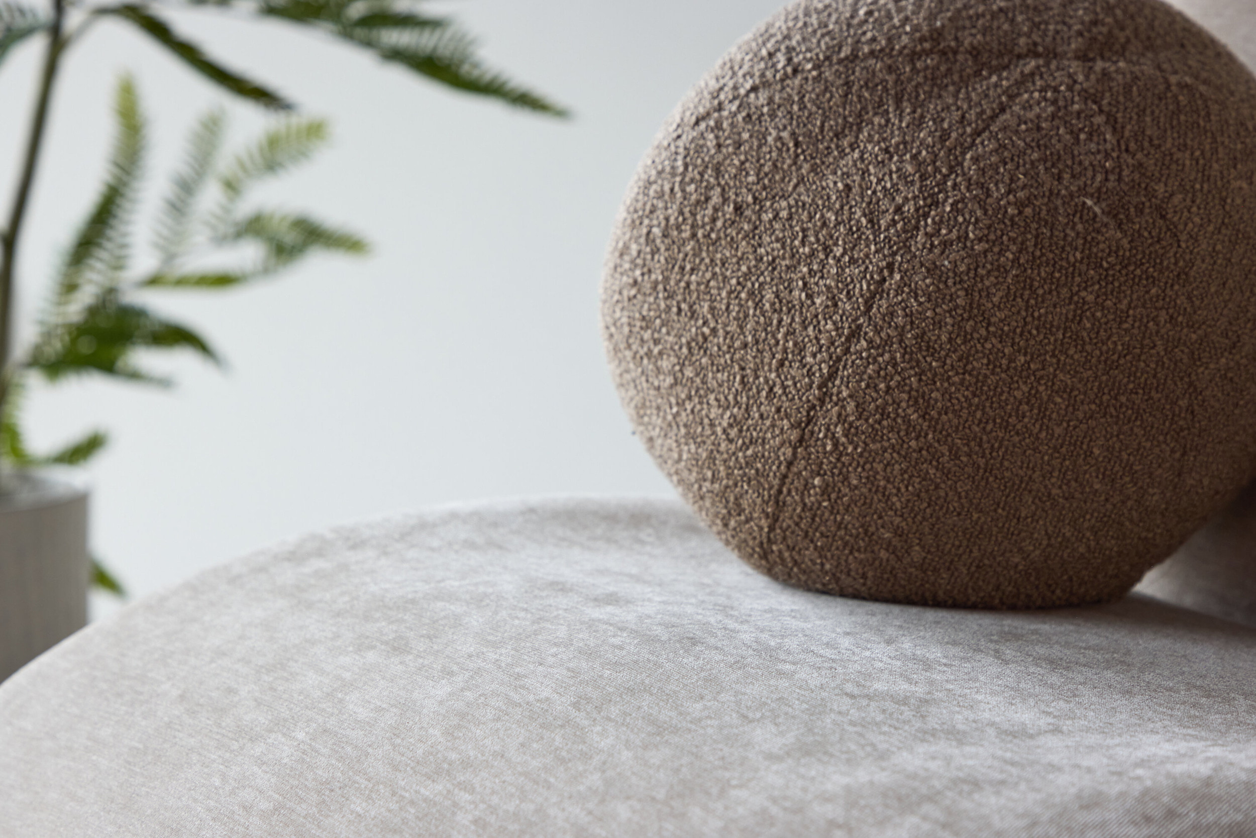 Nohr Fauteuil 'Shanthi' Rubberhout en stof, kleur Beige