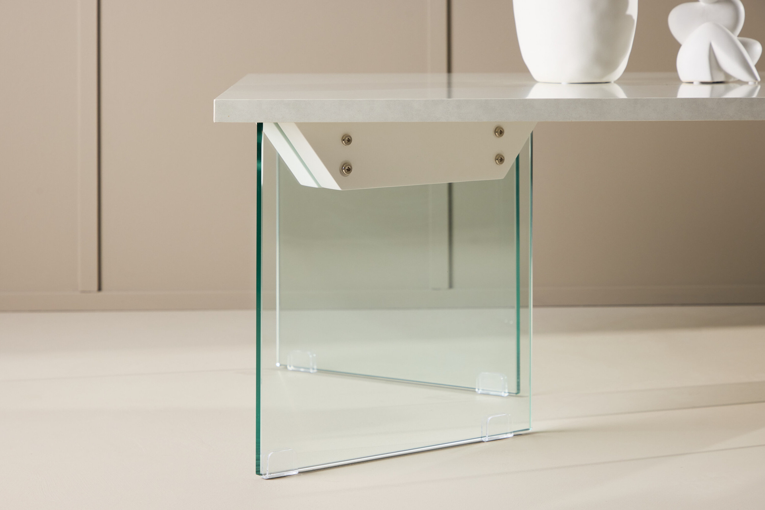 Nohr Salontafel 'Hal' Betonlook en glas, 120 x 80cm