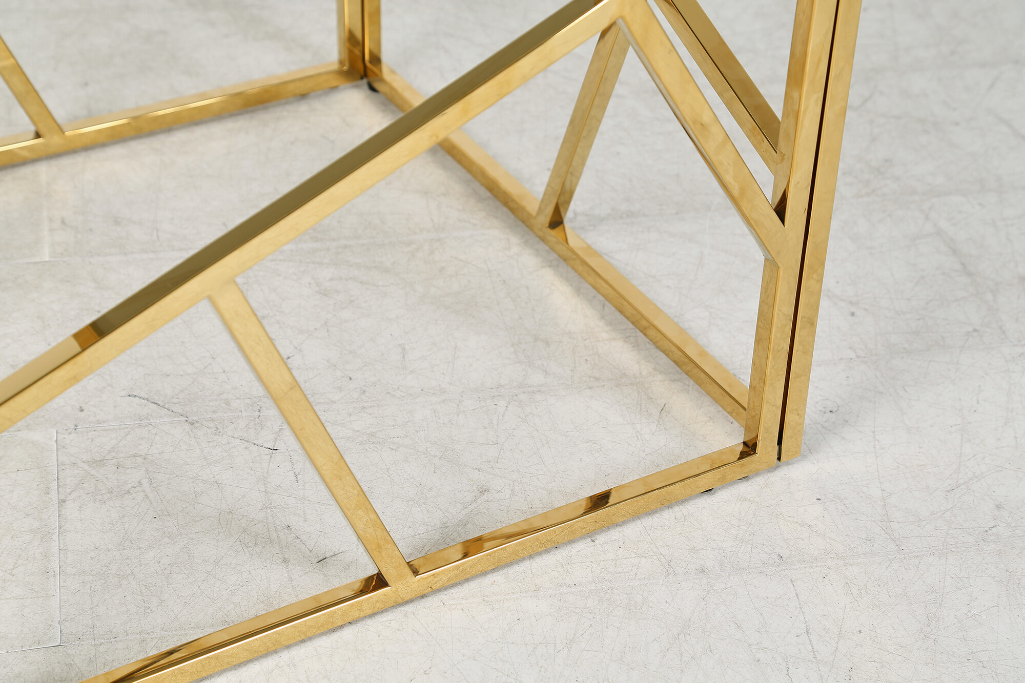 Artistiq Living Bijzettafel 'Mischa' 55cm, kleur goud