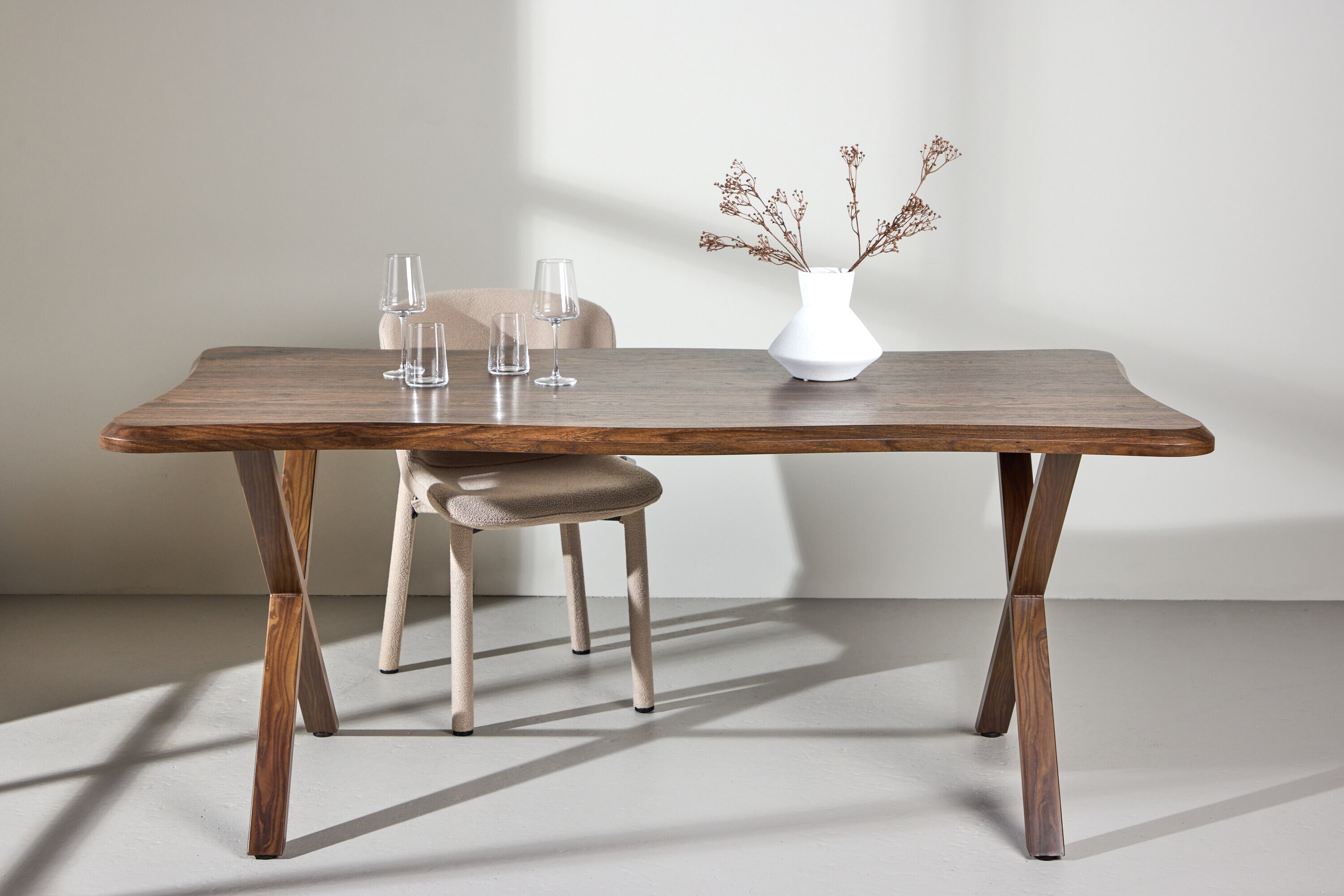 Nohr Organische Eettafel Alona Walnootlook, 180 x 90cm
