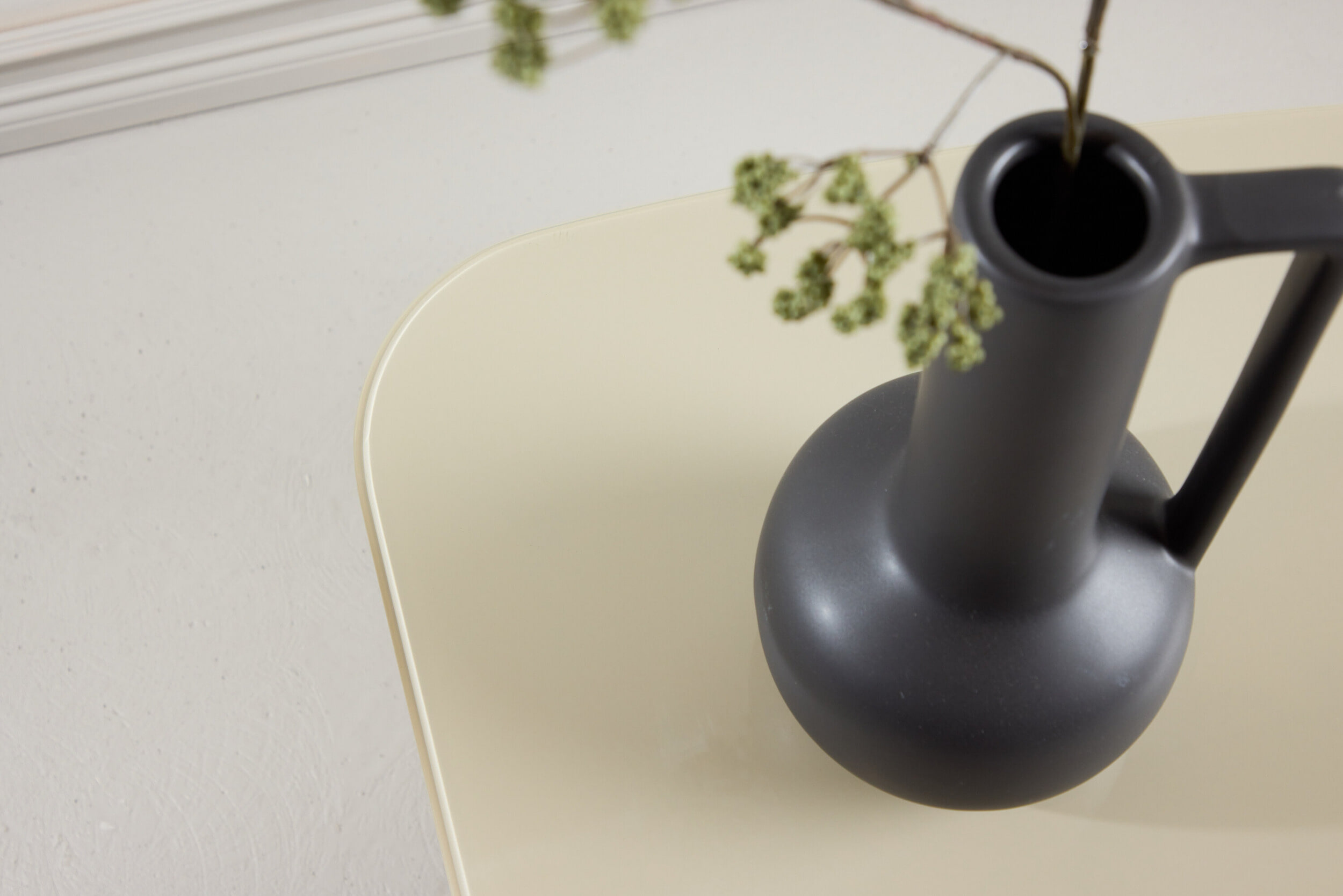 Nohr Organische Bijzettafel 'Jenea' Glas en MDF, 70 x 45cm, kleur Beige