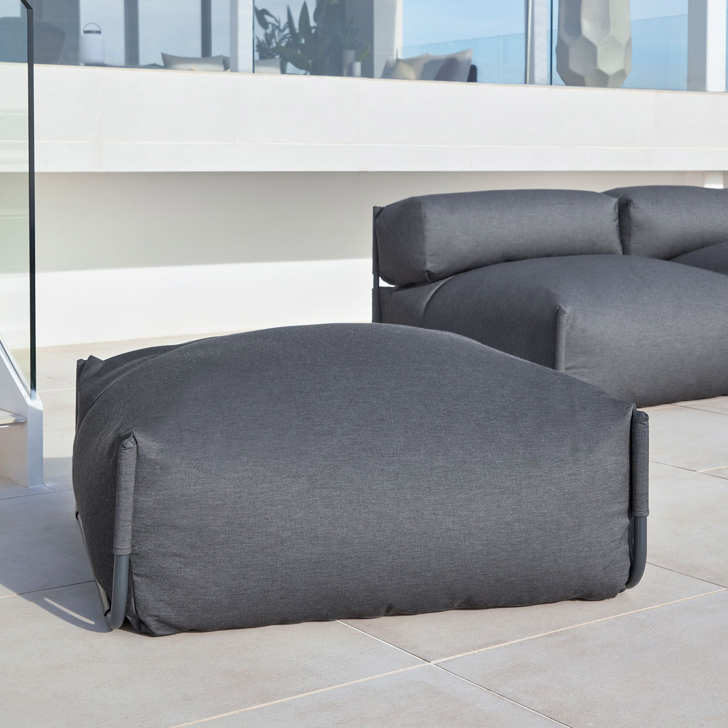 Kave Home Modulaire Outdoor Bank Square Poef - Donkergrijs