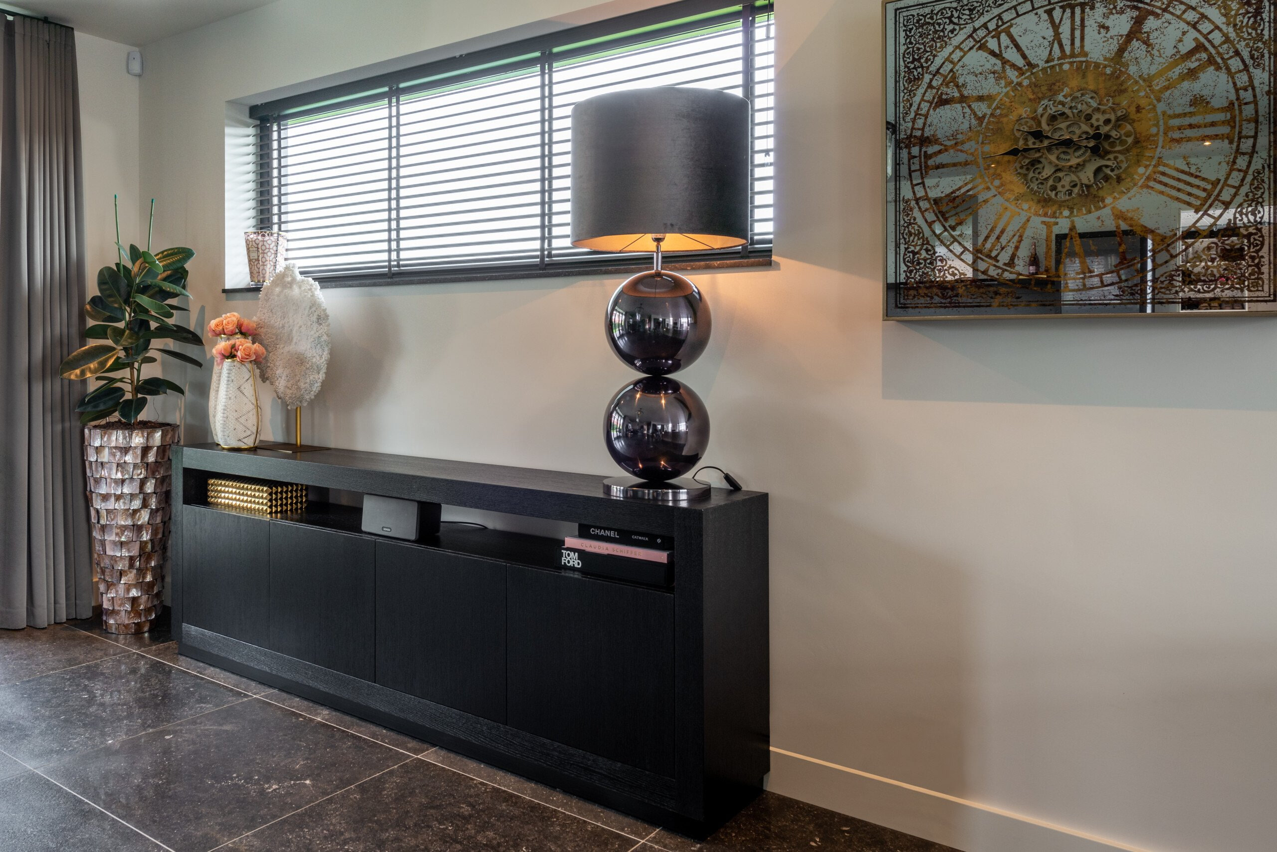 Richmond Dressoir 'Oakura' Eikenhout 190cm, kleur zwart