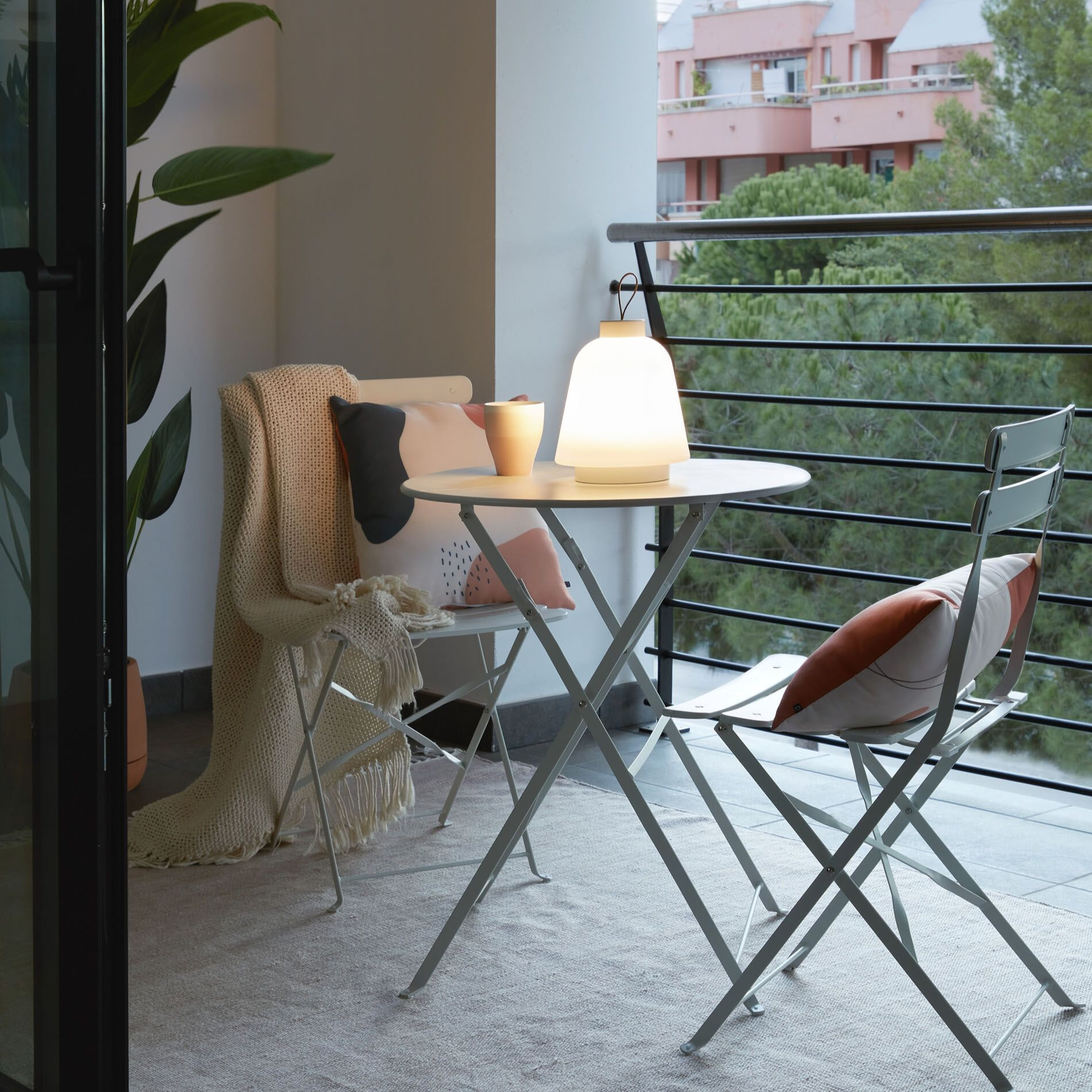 Kave Home Tafellamp 'Udiya' Oplaadbaar, kleur Wit