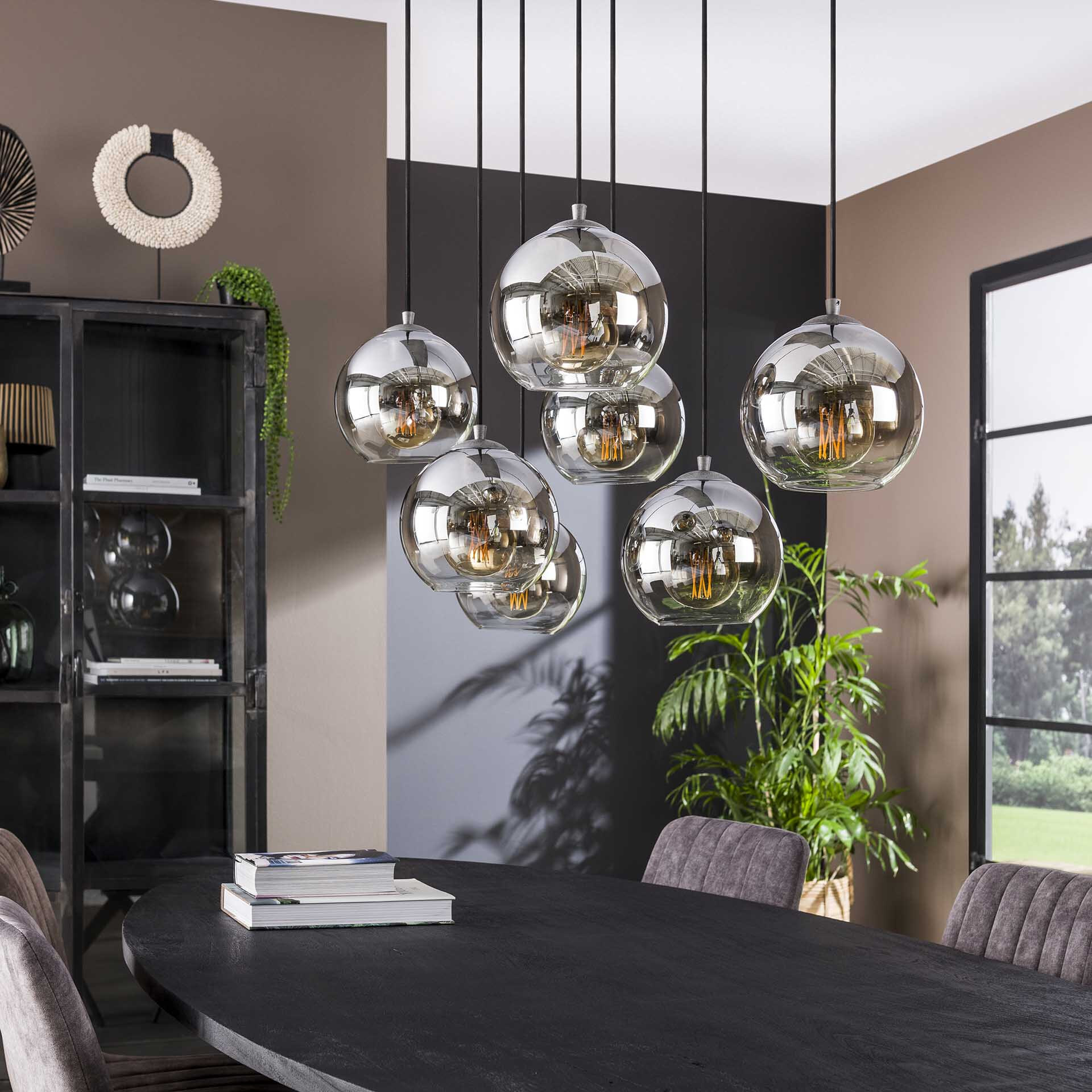 Hanglamp 'Bubble Shaded' met 7 smoke-glas bollen