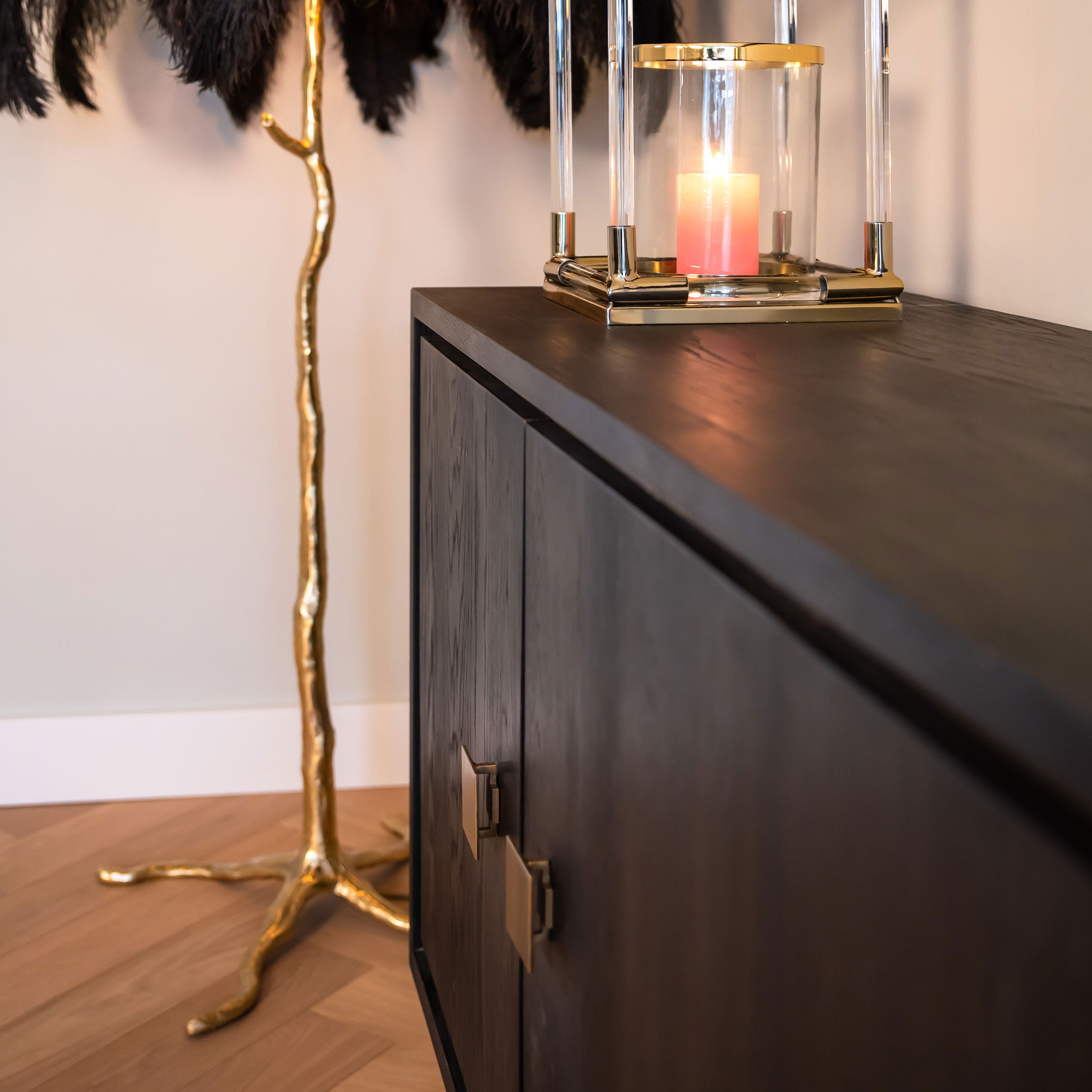 Richmond Dressoir 'Hunter' Eiken, kleur Zwart / Goud, 220cm