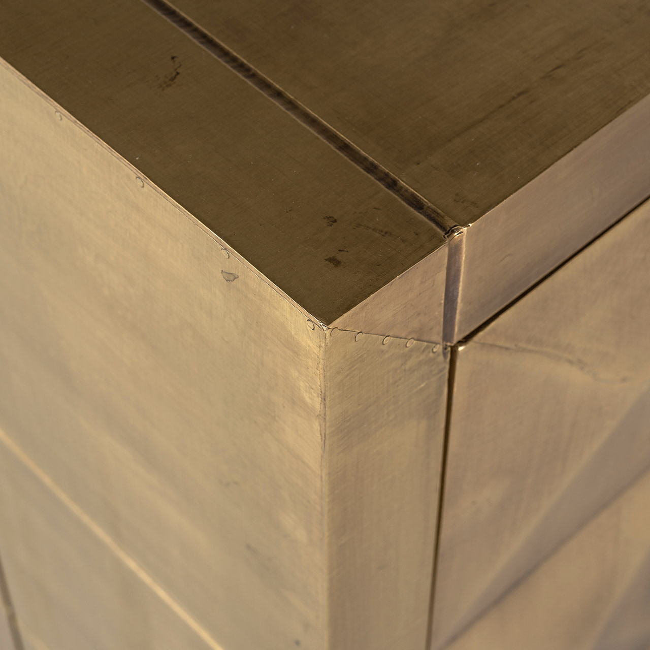 Richmond Dressoir 'Collada' 180cm, kleur Goud