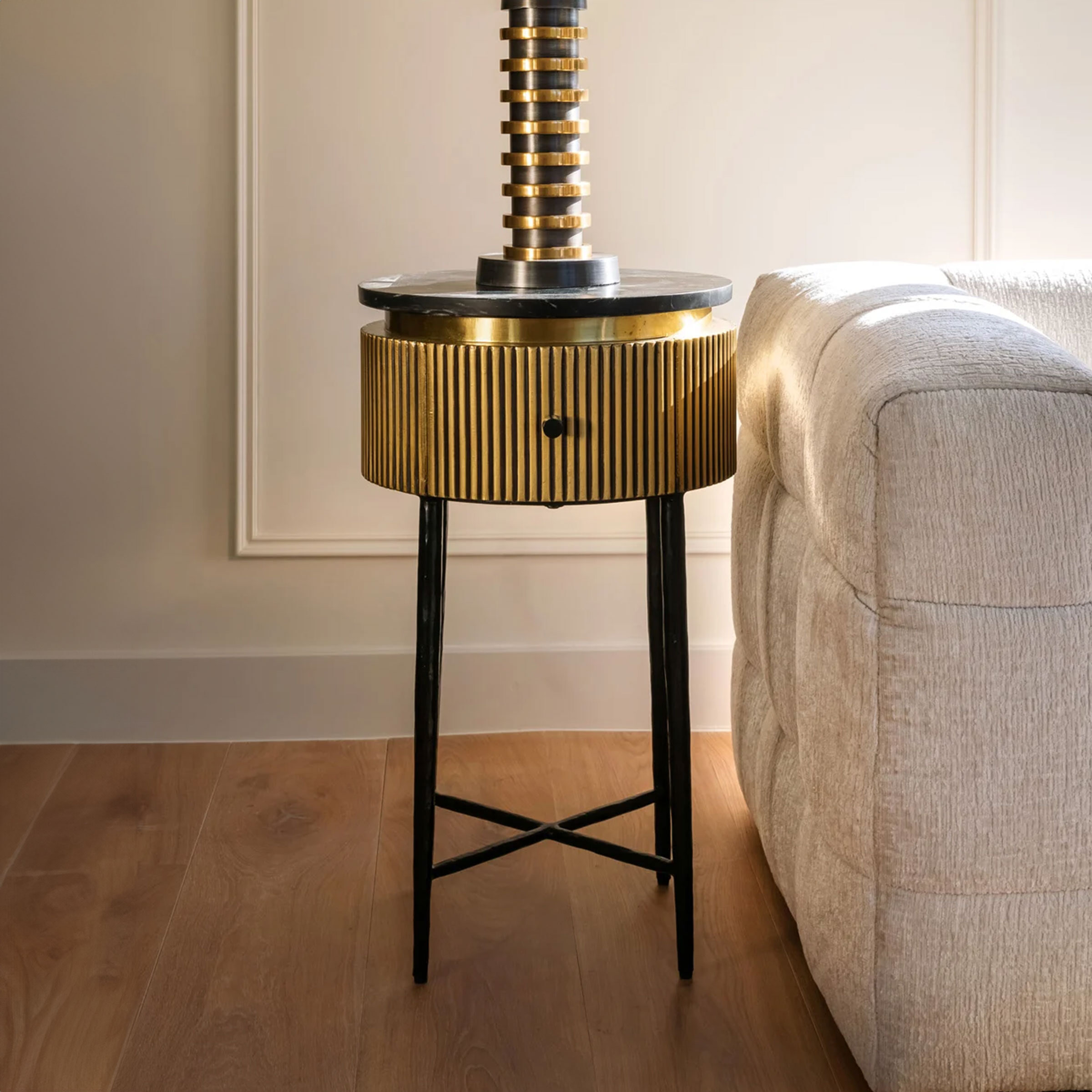 Richmond Bijzettafel/Nachtkastje Ironville Marmer en Brass, 40cm - Goud - Rond