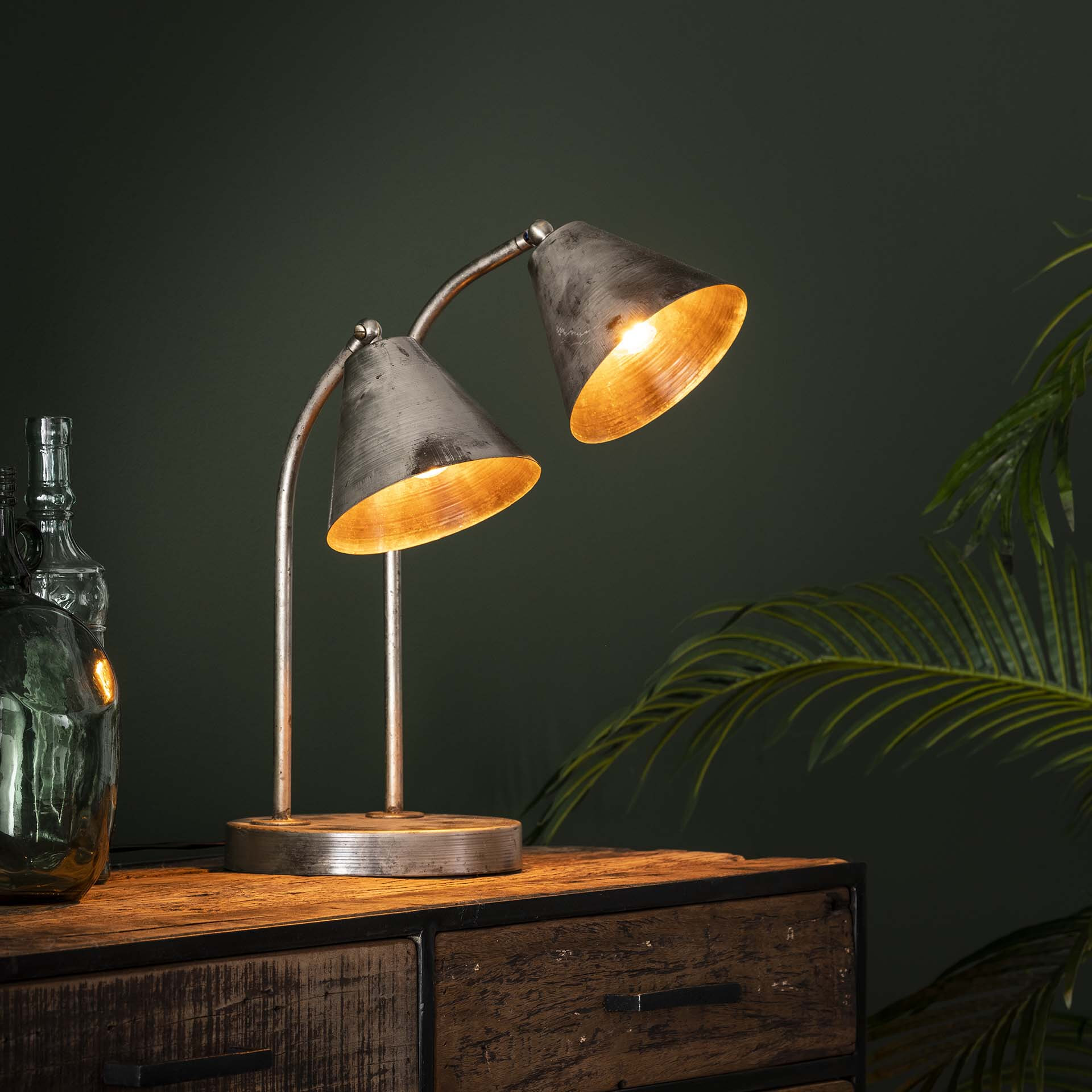 Tafellamp 'Meagan' 2-lamps, kleur Oud Zilver Tafellamp 'Meagan' 2-lamps, kleur Oud Zilver