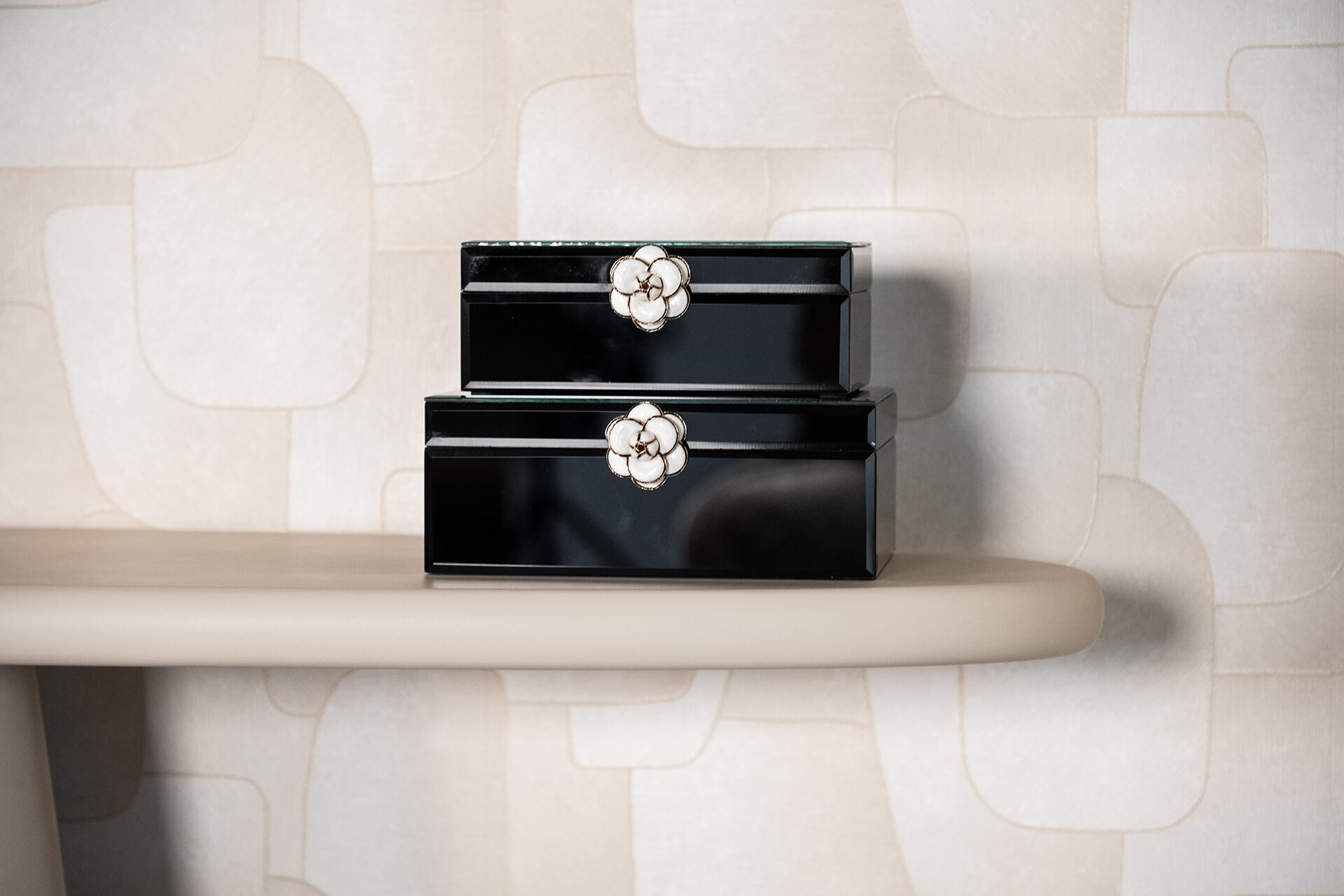 Richmond Organische Sidetable 'Clayton' 129cm, kleur Beige