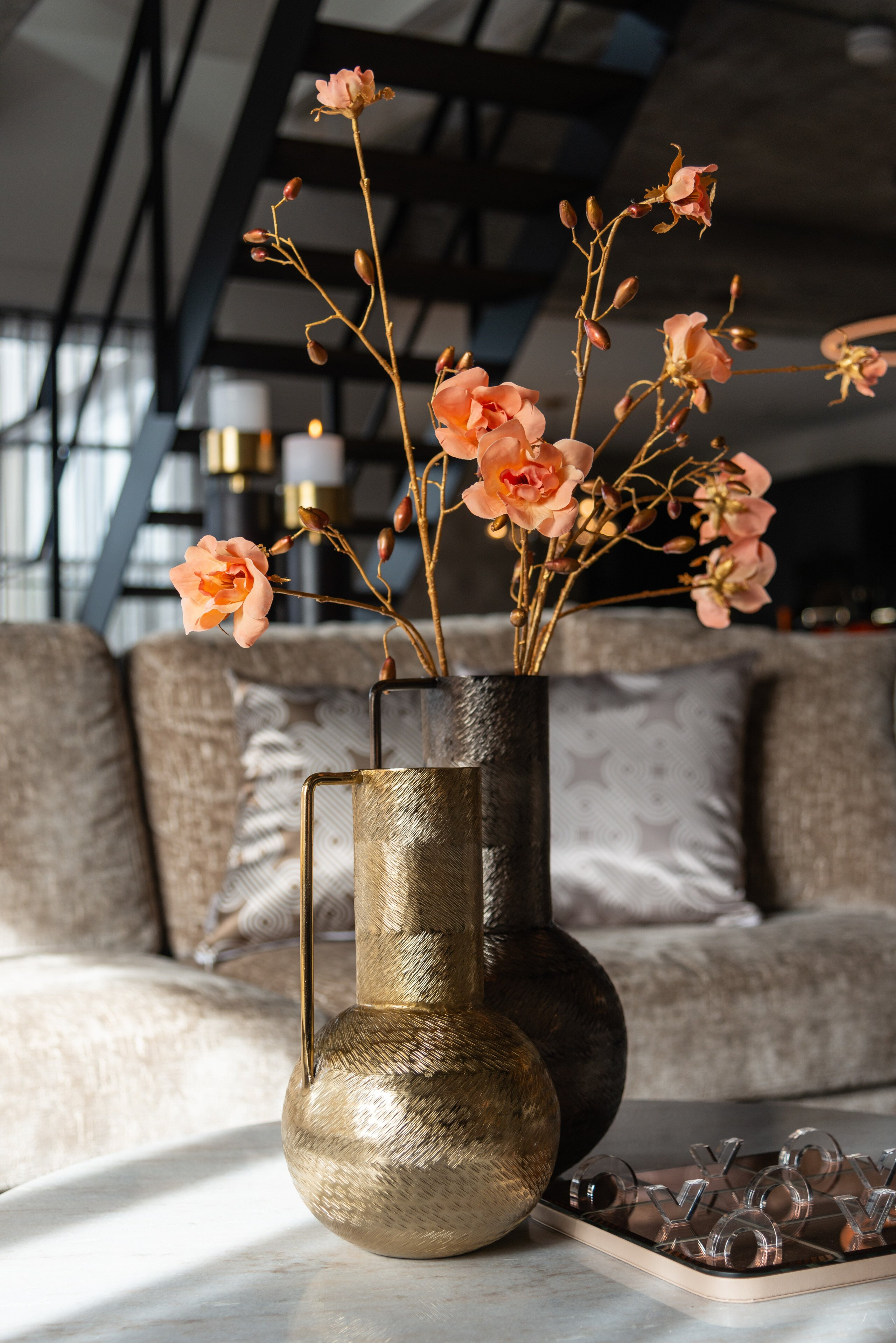 Richmond Vaas 'Leia' 37cm hoog, kleur Rookzwart