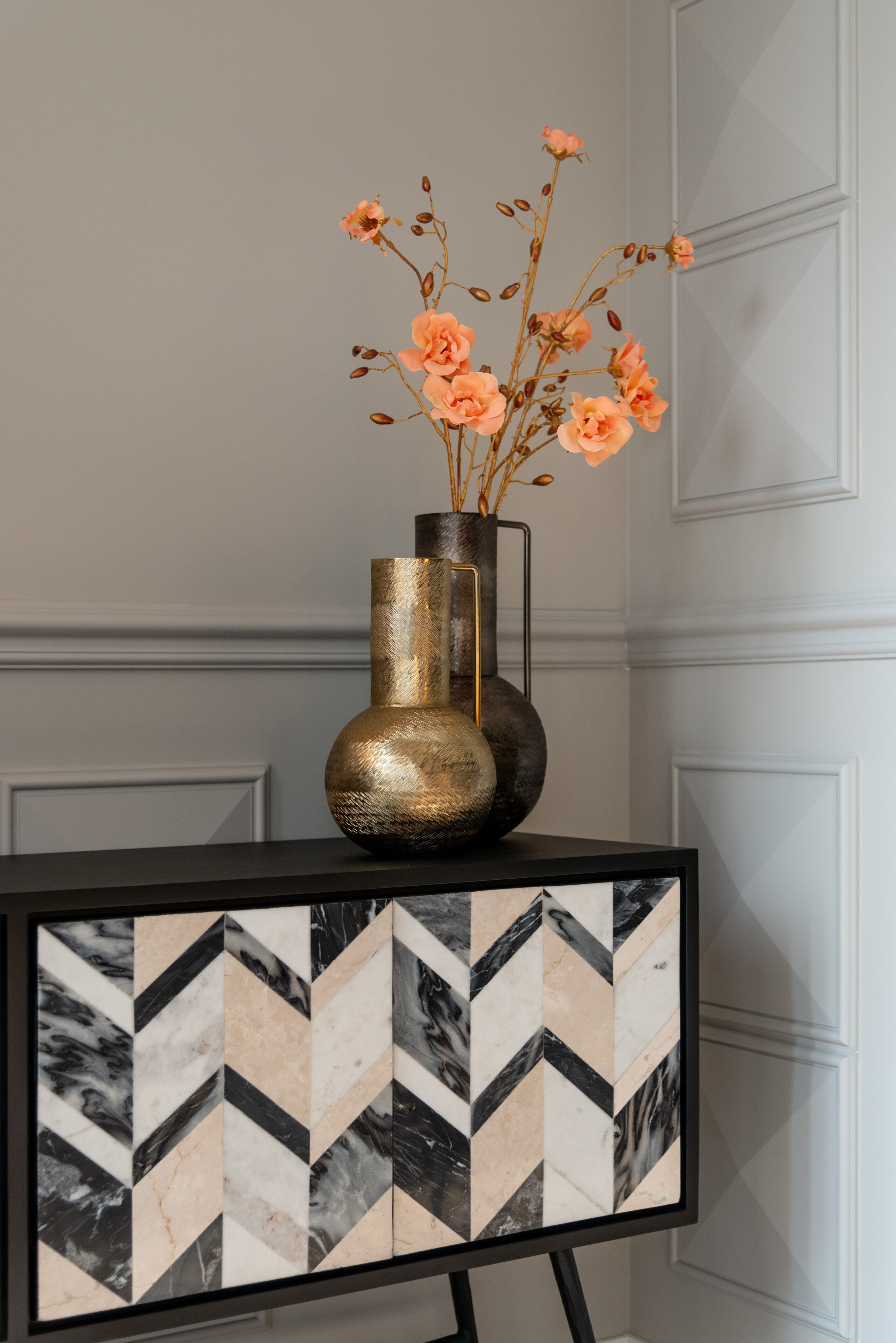 Richmond Vaas 'Leia' 37cm hoog, kleur Rookzwart