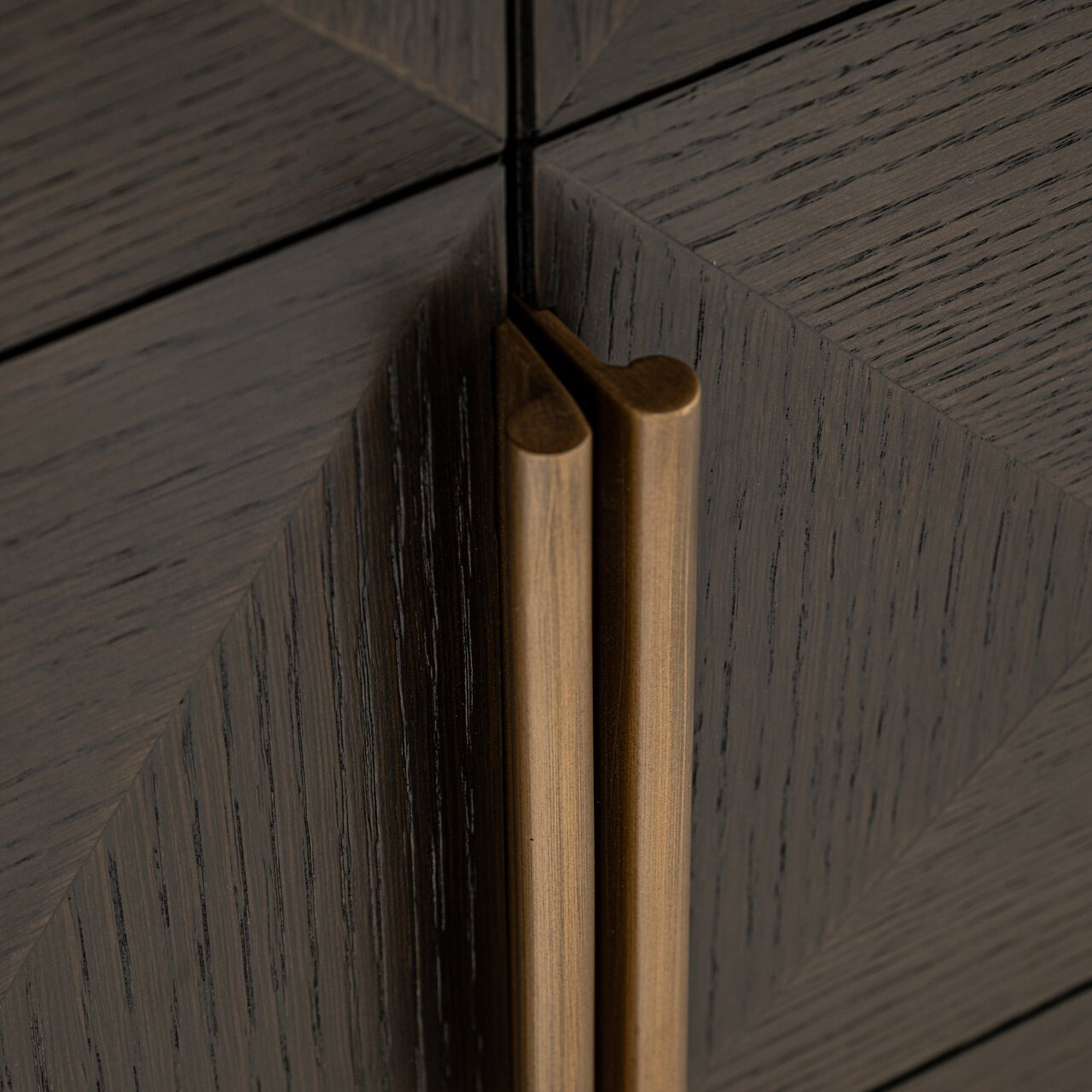 Richmond Dressoir 'Claremont' Eiken en travertin, 225cm