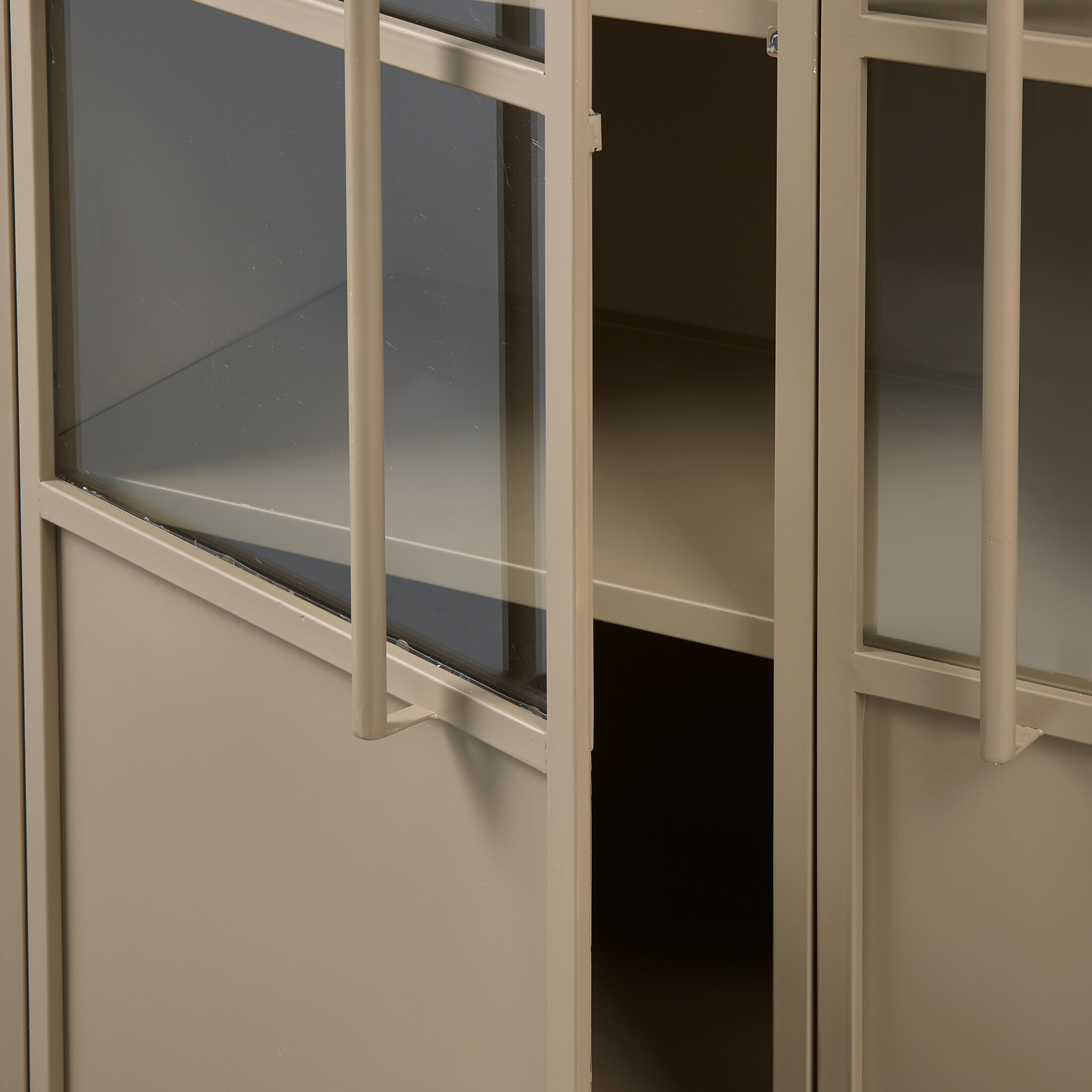 WOOOD Vitrinekast 'Exhibit' 170 x 99cm, kleur Khaki