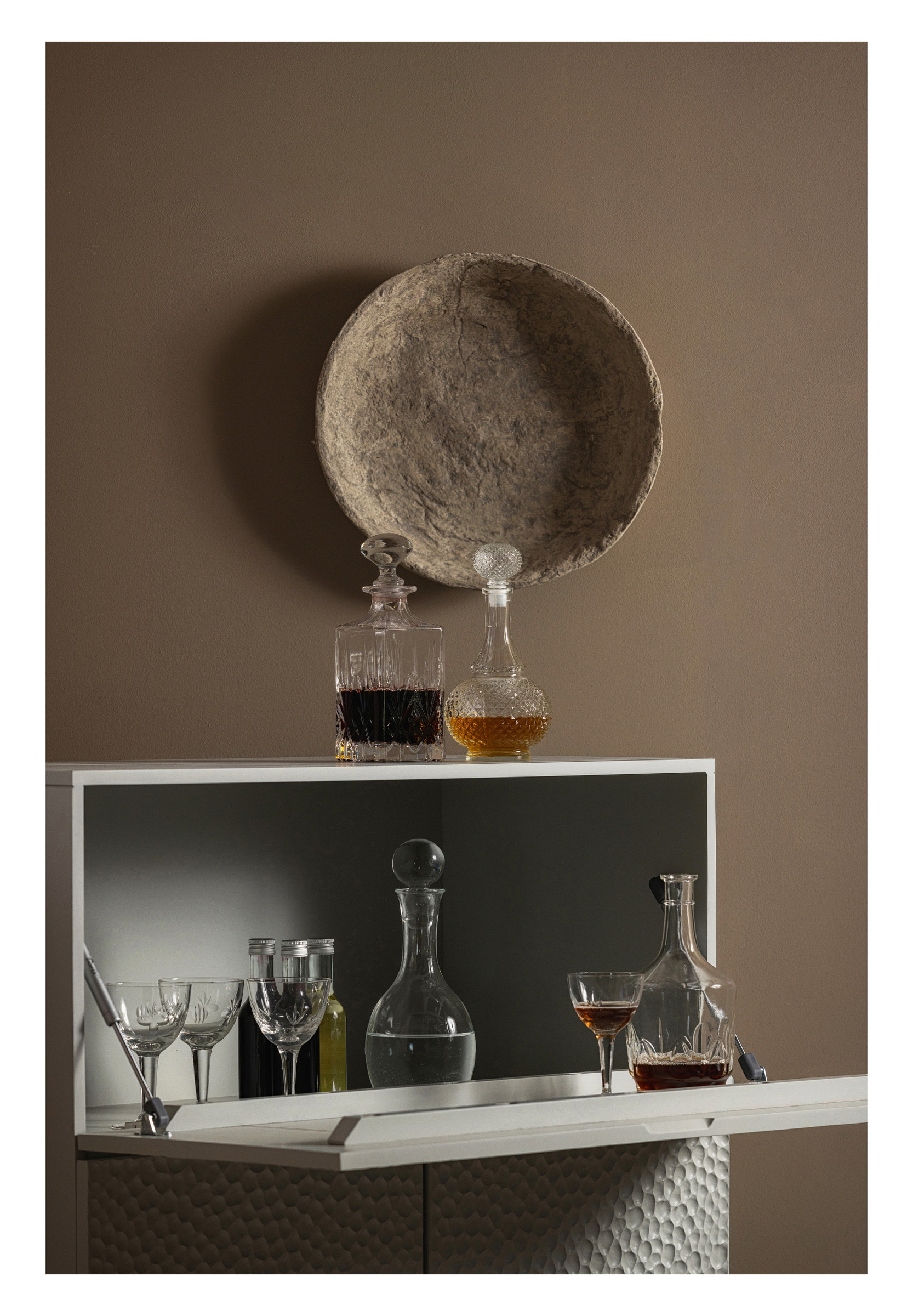 WOOOD Opbergkast 'Carved' Mangohout, 146 x 90cm