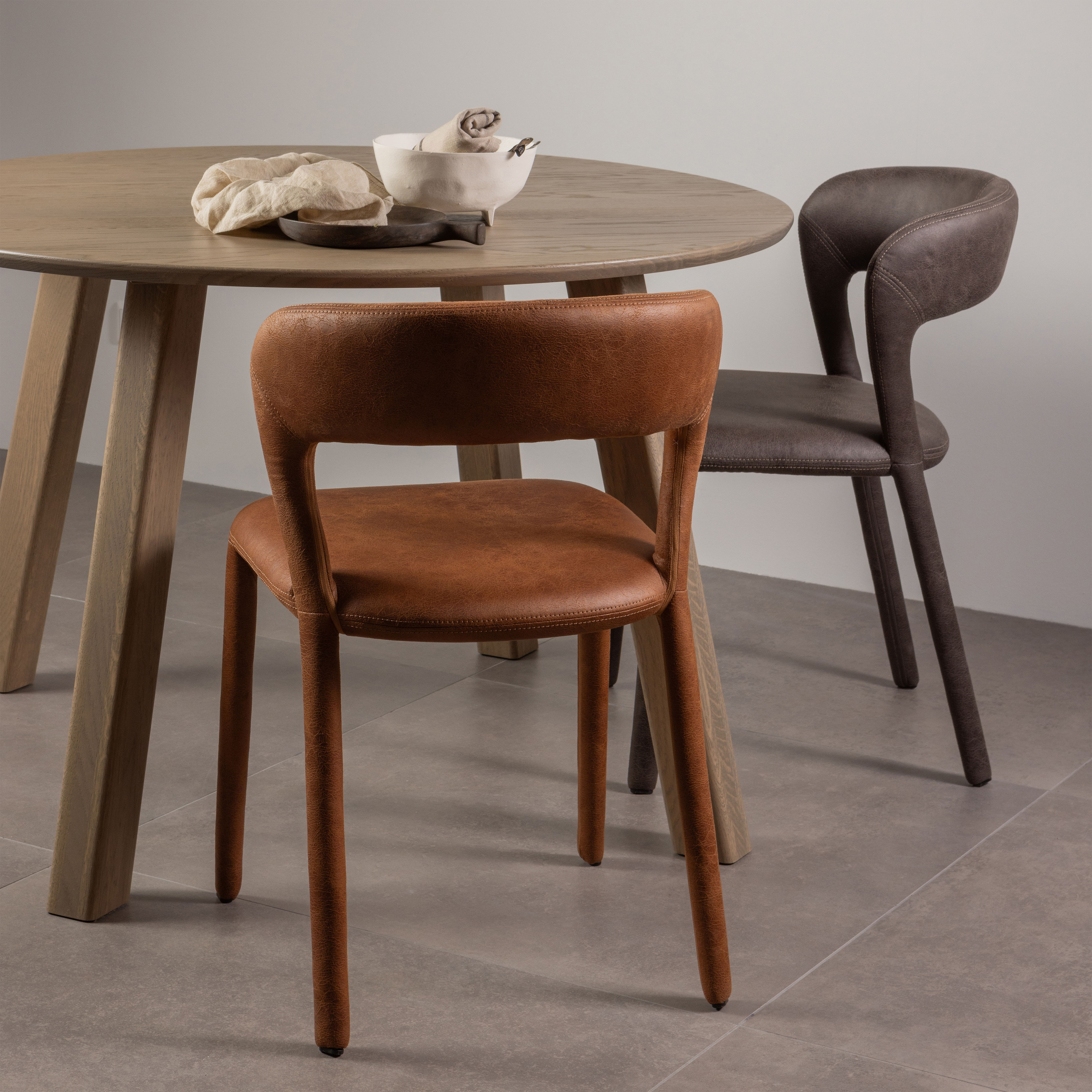 WOOOD Eetkamerstoel 'Noble' Lederlook, kleur Antraciet