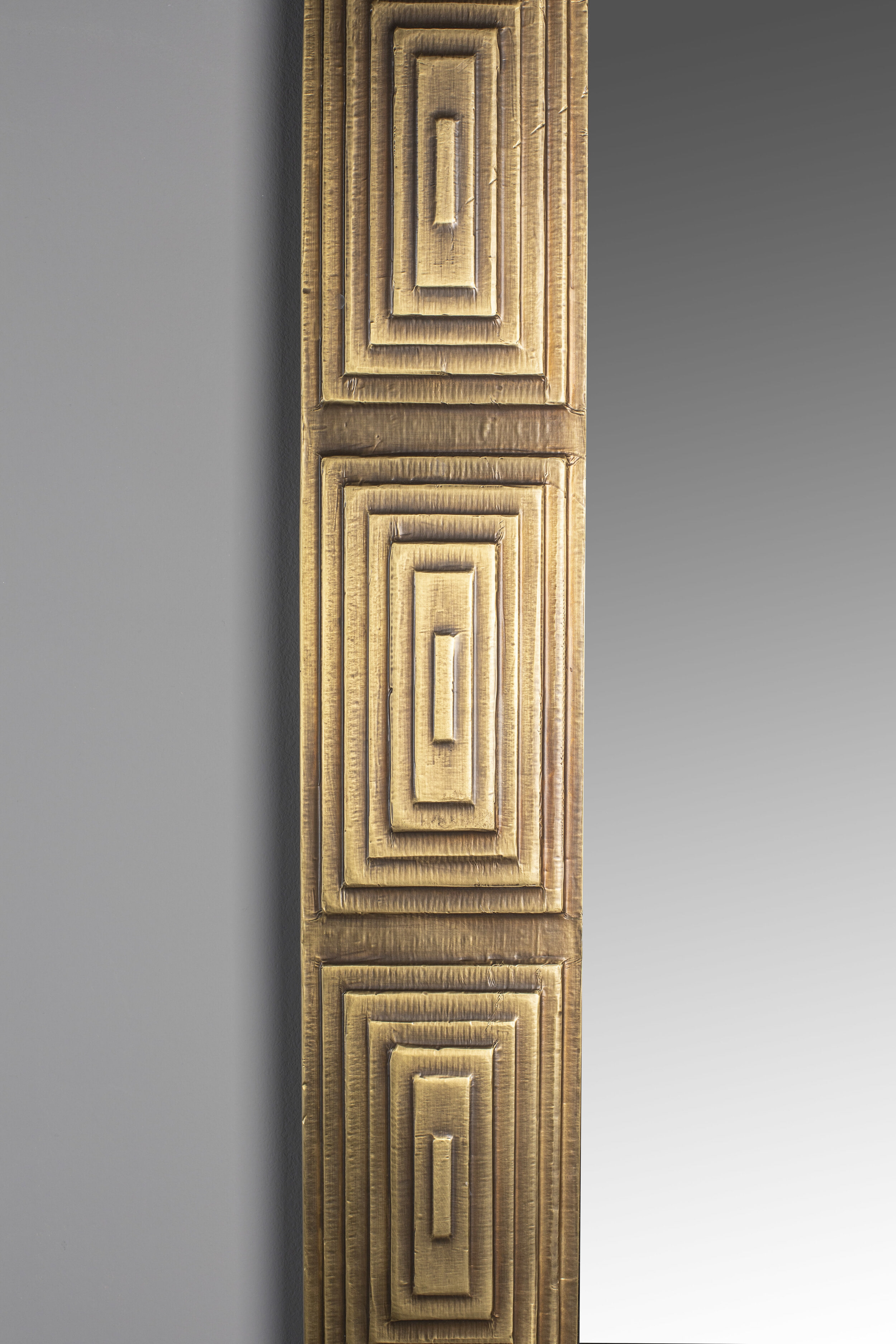 Dutchbone Spiegel 'Volan' mangohout, 110x70cm, kleur goud