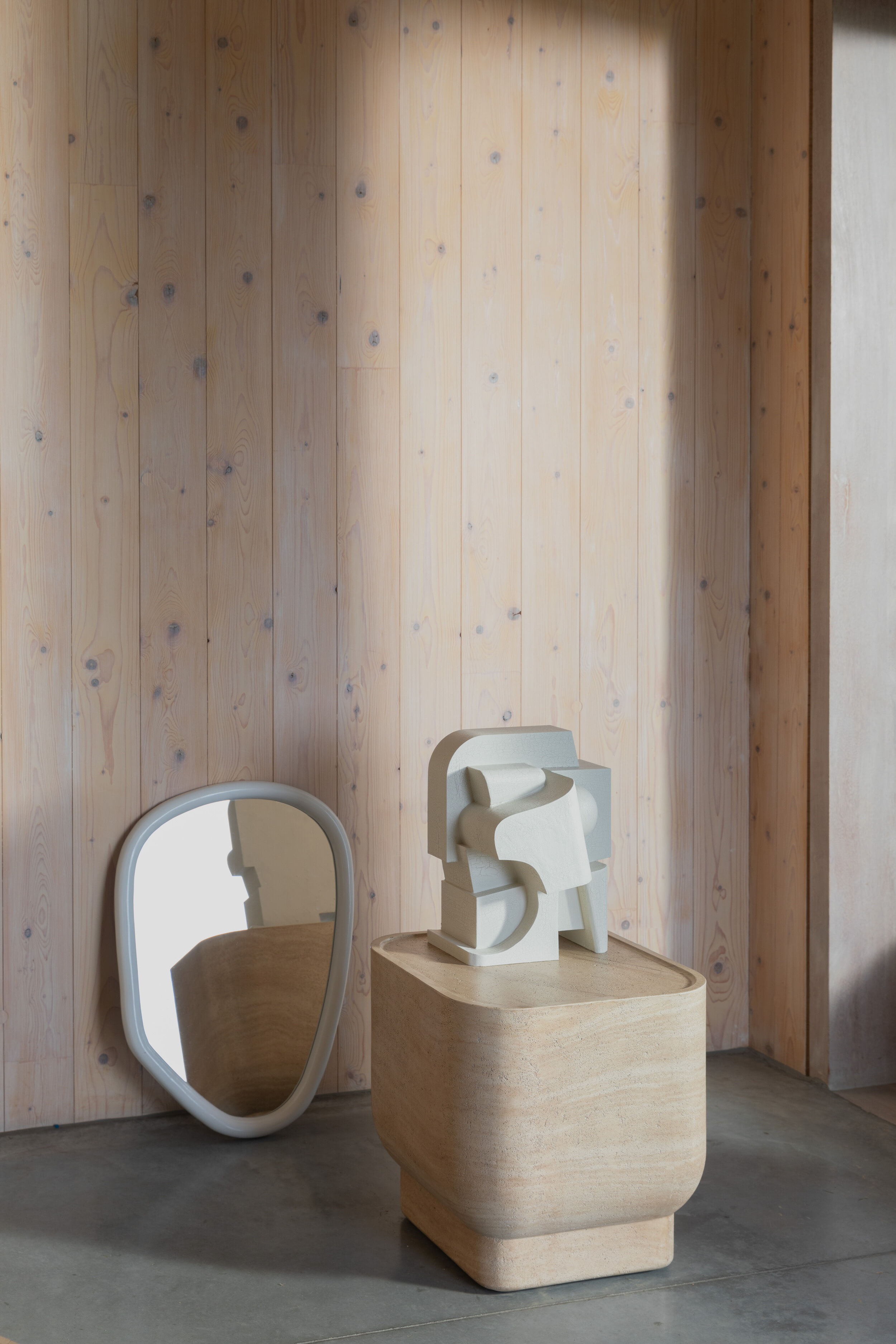 Zuiver Organische Spiegel 'Looks' 67 x 49cm, kleur Off White