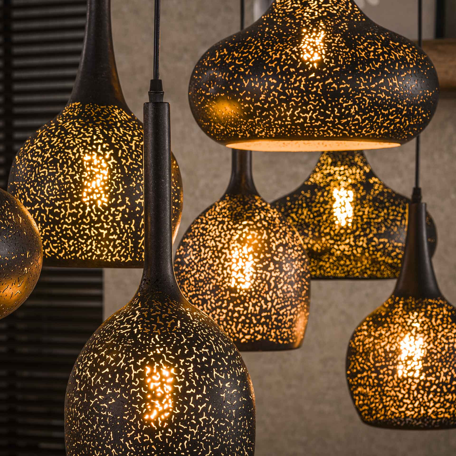 LifestyleFurn Hanglamp 'Henson' Artic black, 4+3-lamps