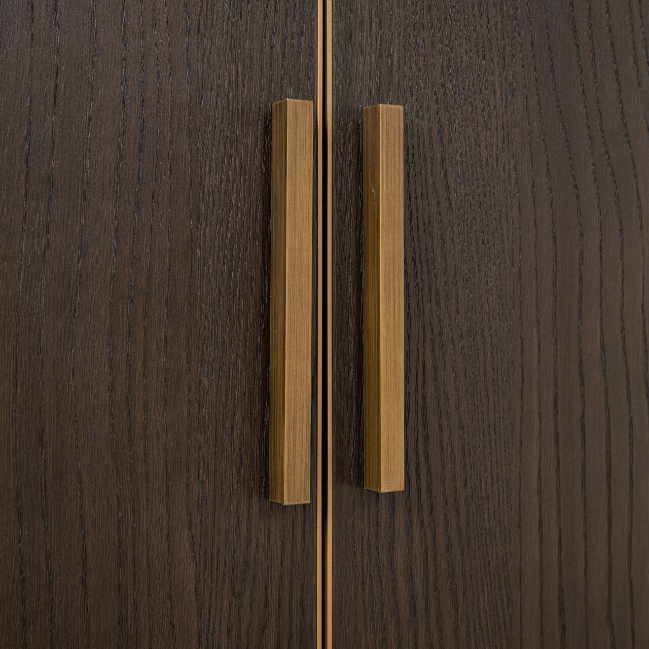 Richmond Wandkast 'Carter' Eiken en metaal, 220 x 180cm