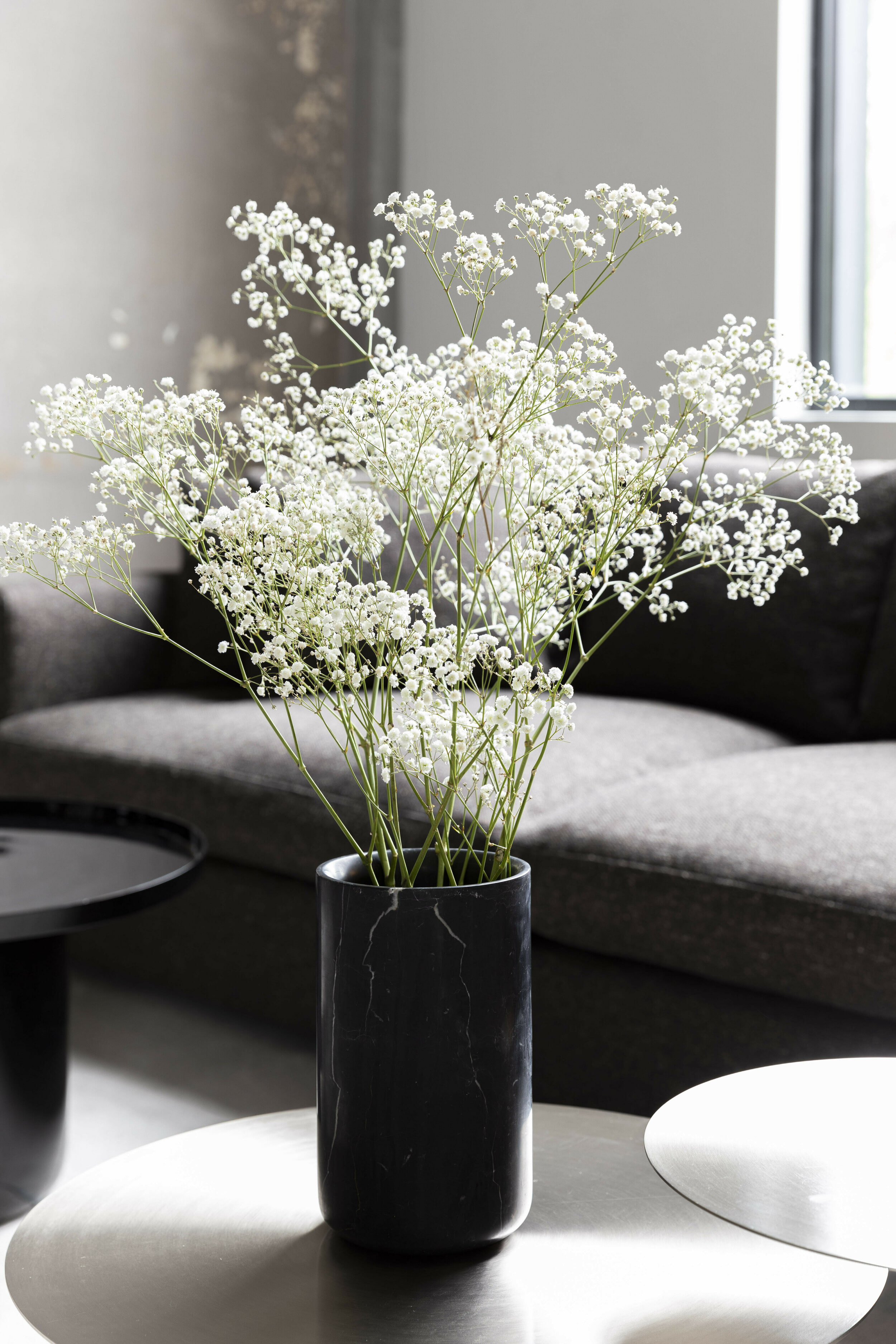 Zuiver Vaas 'Fajen' Marmer, 25cm hoog, kleur Zwart