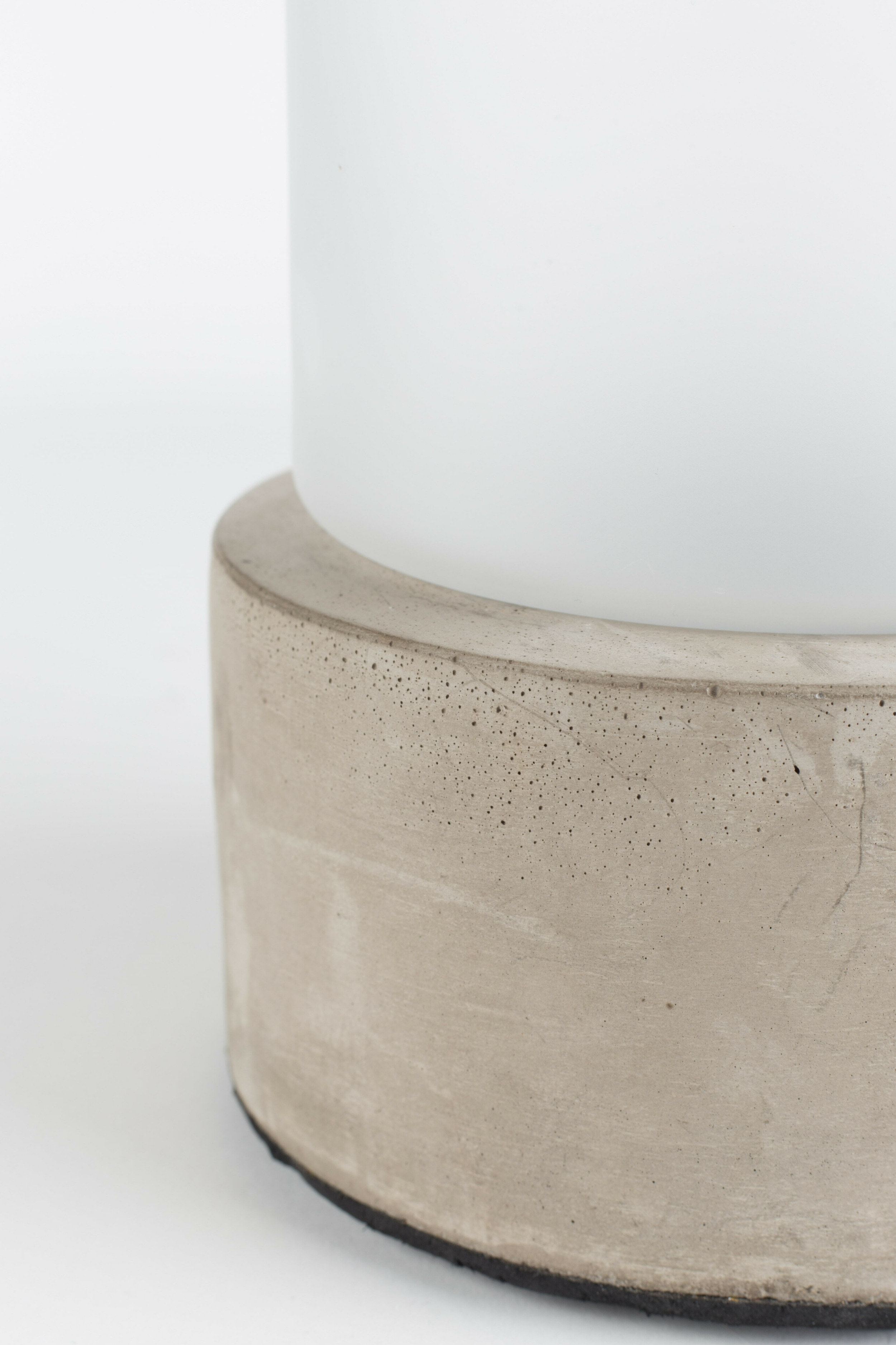 Zuiver Vaas/Tafellamp 'Reina' Beton en glas, Ø22cm