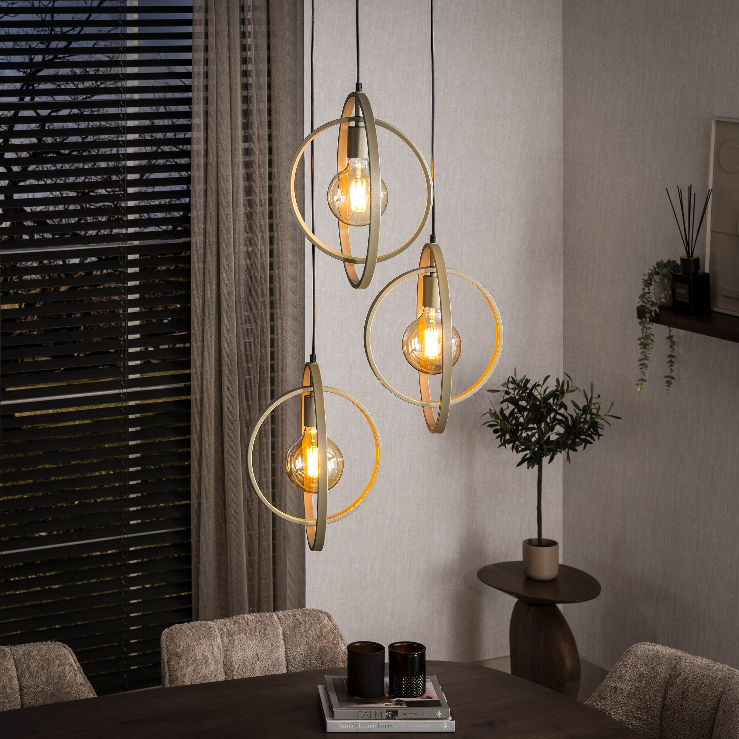 LifestyleFurn Hanglamp 'Tricia' 3-lamps getrapt, kleur Beige