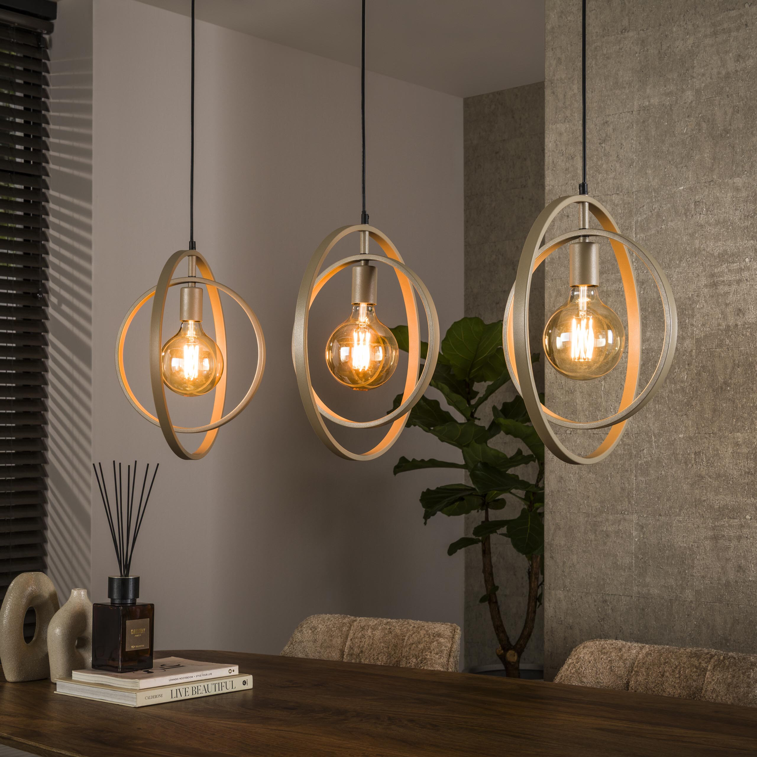 LifestyleFurn Hanglamp 'Tricia' 3-lamps, kleur Beige