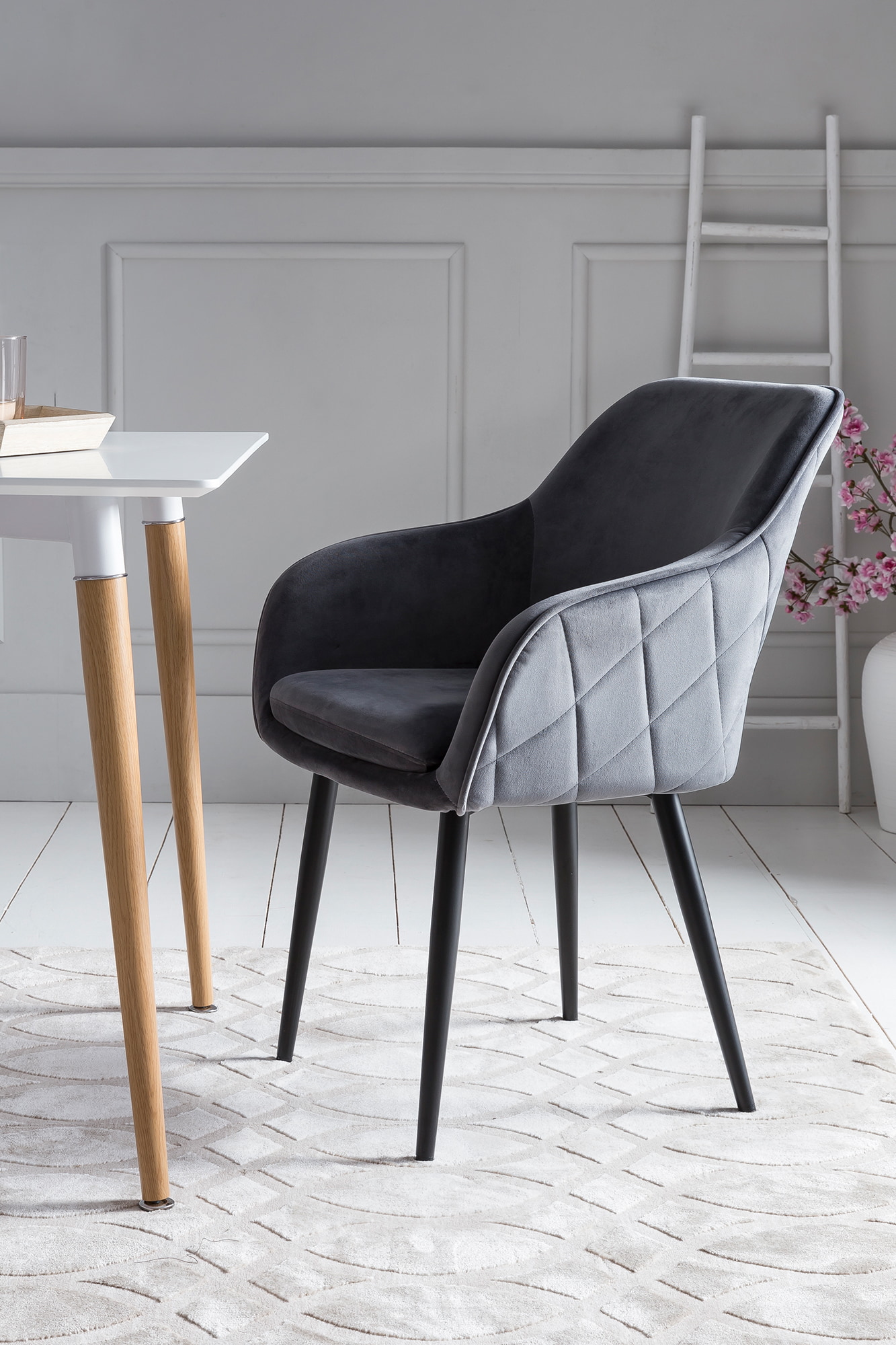 Artistiq Eetkamerstoel 'Juna' Velvet, kleur Grijs